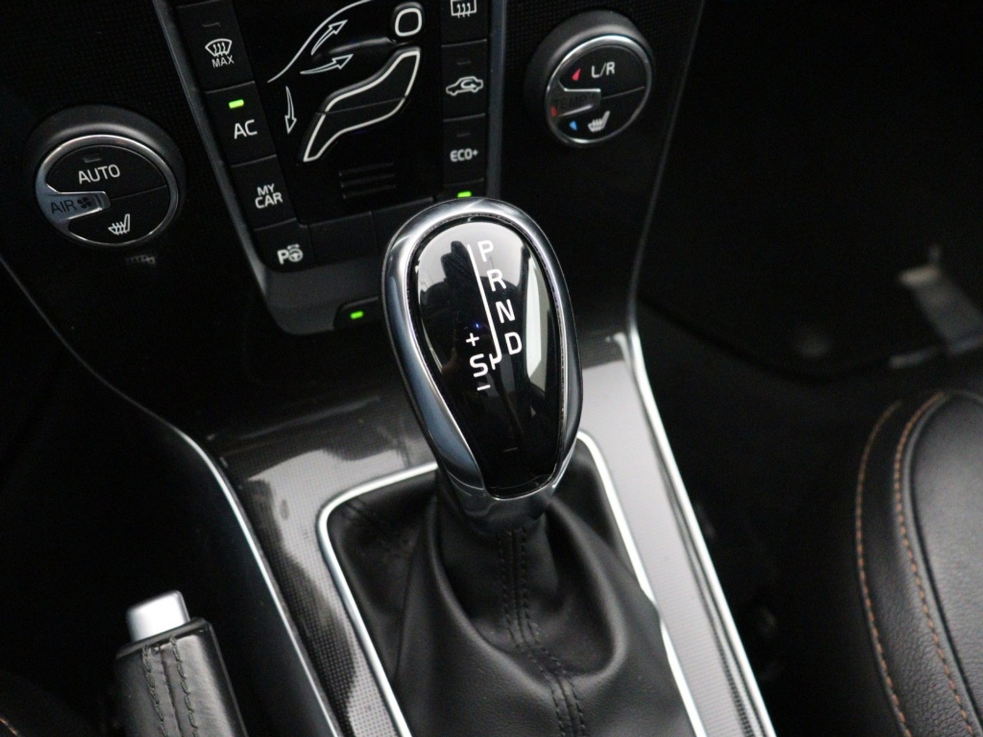 Foto van Volvo V40 Cross Country