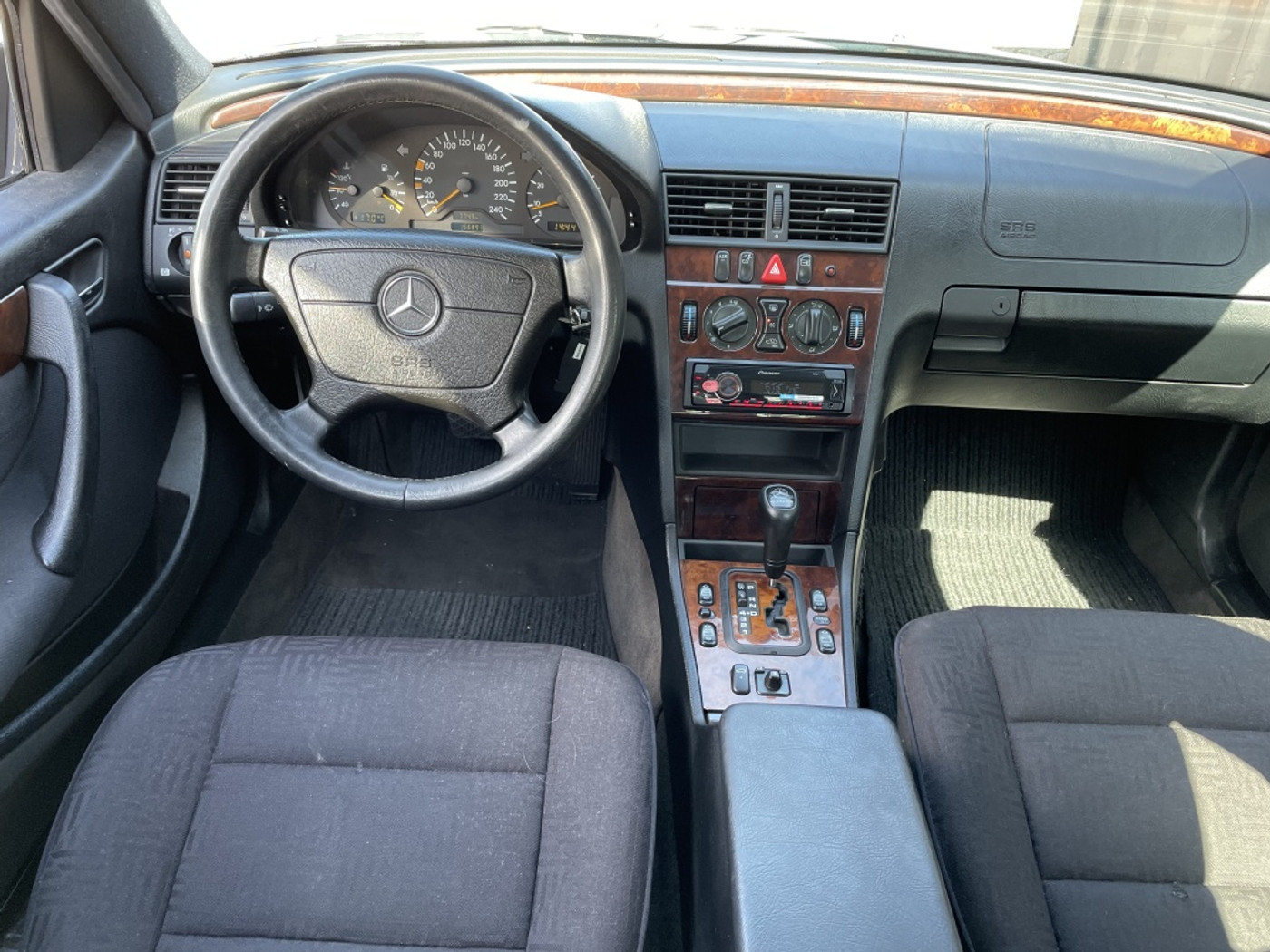 Foto van Mercedes-Benz C 180