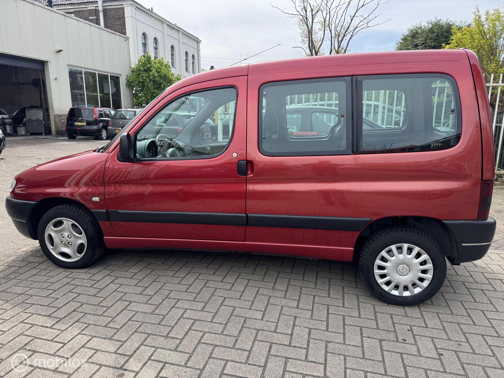 Foto van Peugeot Partner