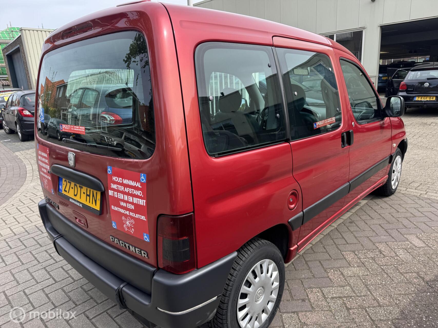Foto van Peugeot Partner