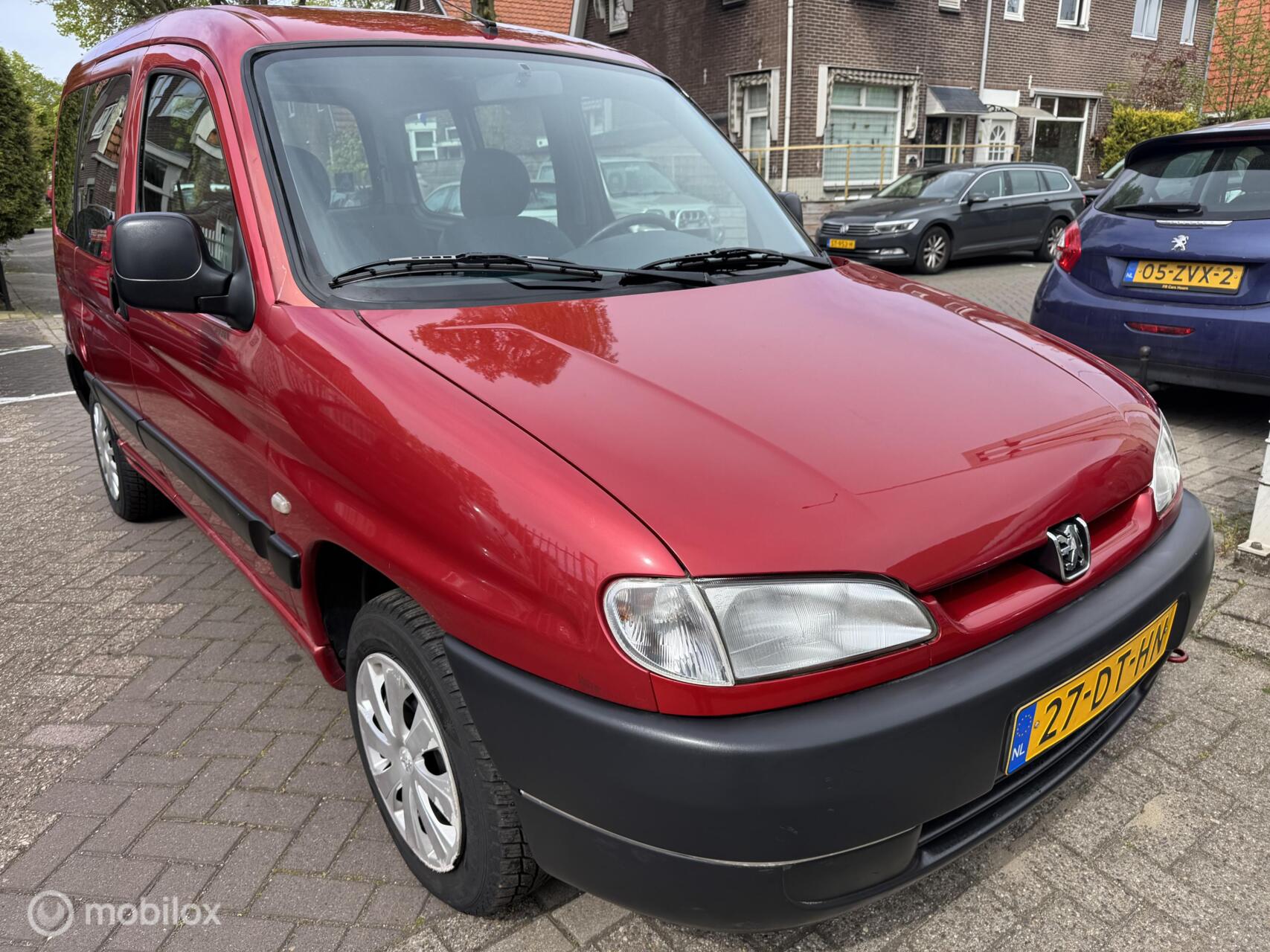 Foto van Peugeot Partner