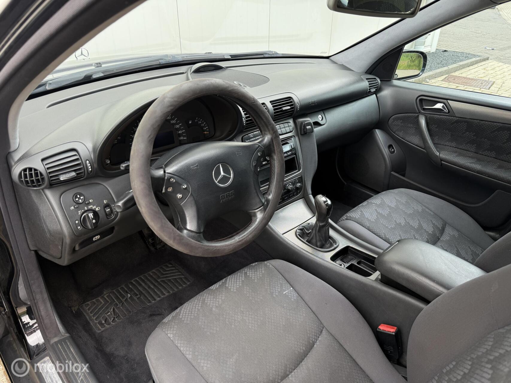 Foto van Mercedes-Benz C 180 Kompressor