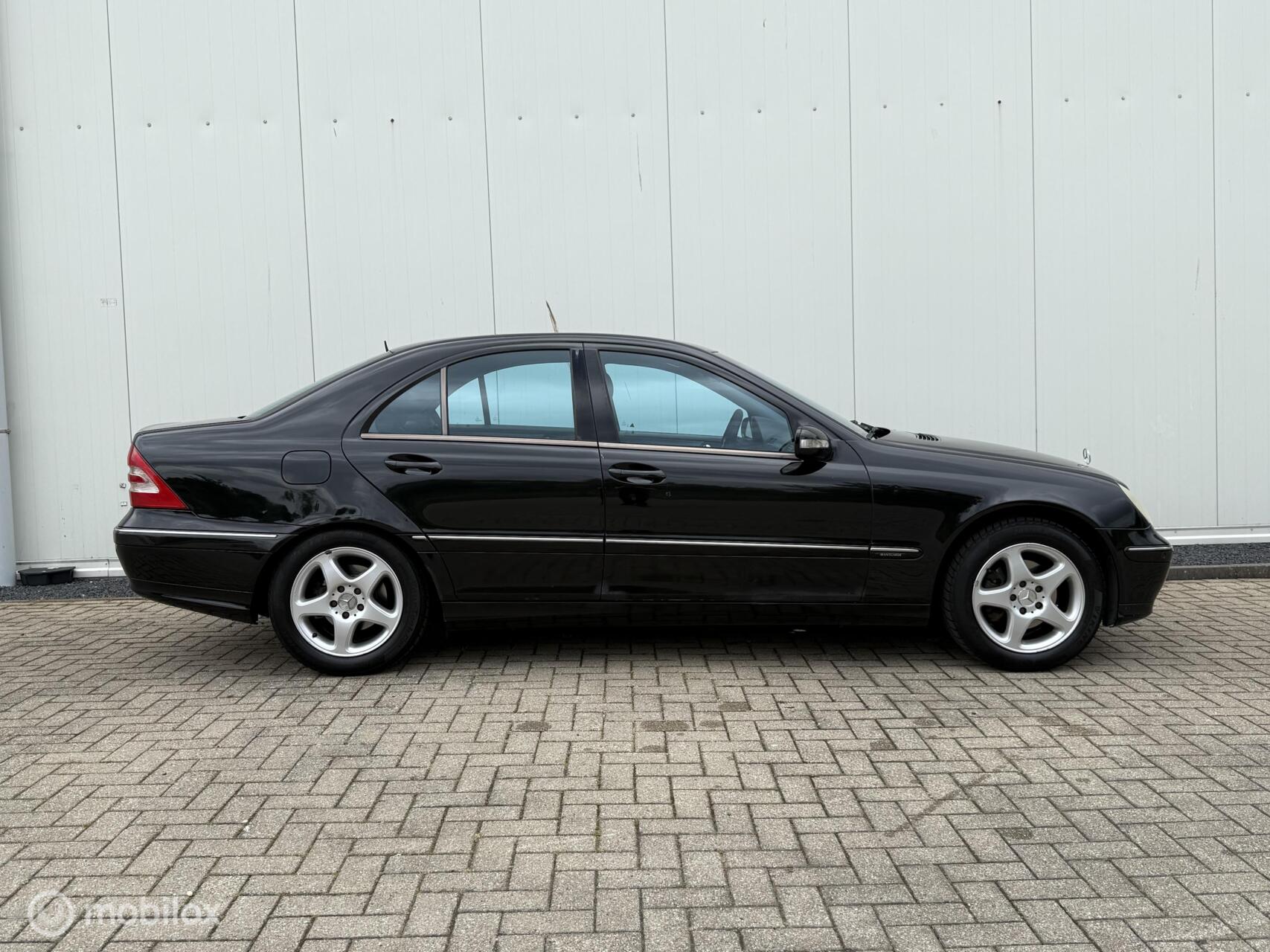 Foto van Mercedes-Benz C 180 Kompressor