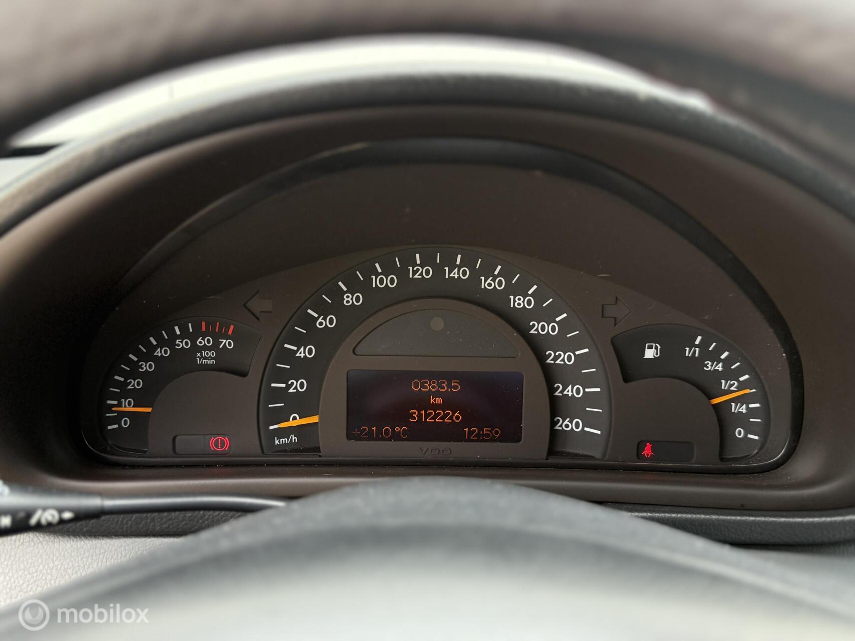 Foto van Mercedes-Benz C 180 Kompressor