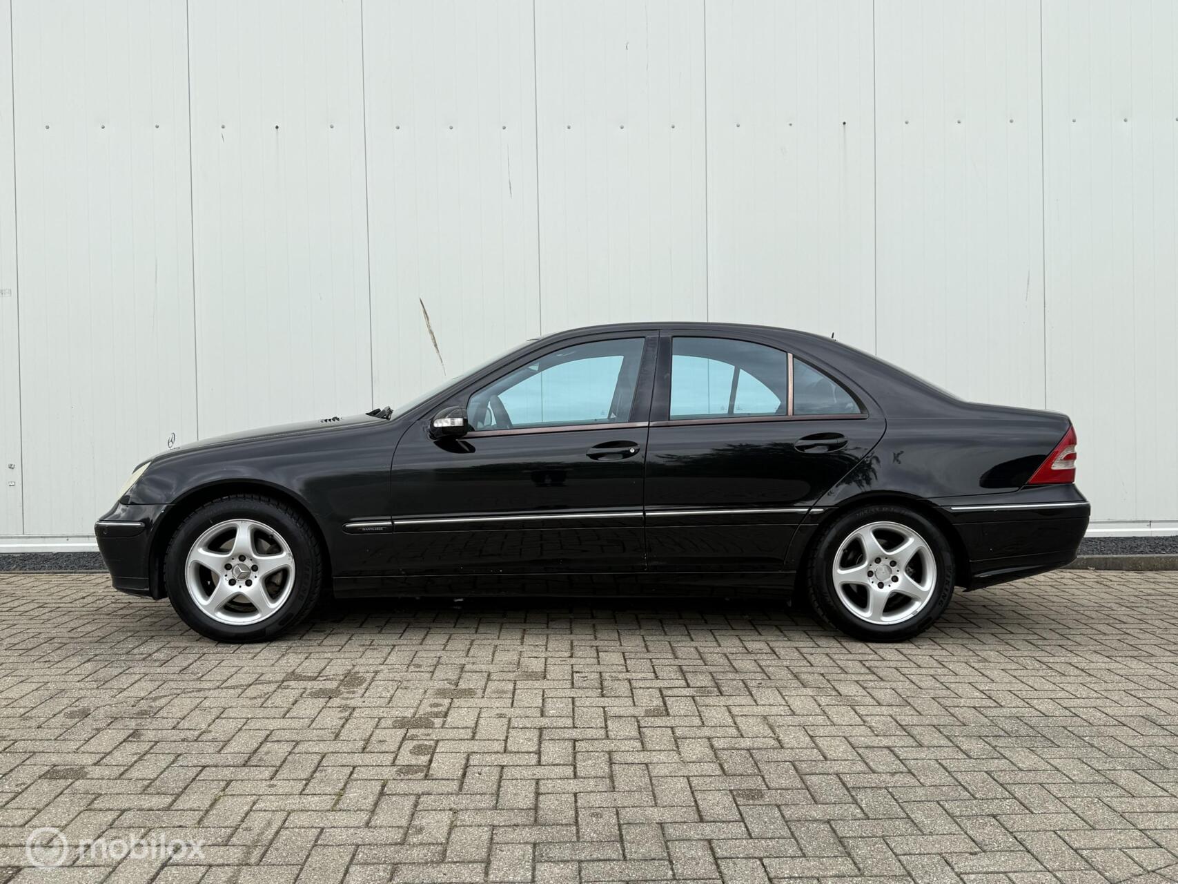 Foto van Mercedes-Benz C 180 Kompressor