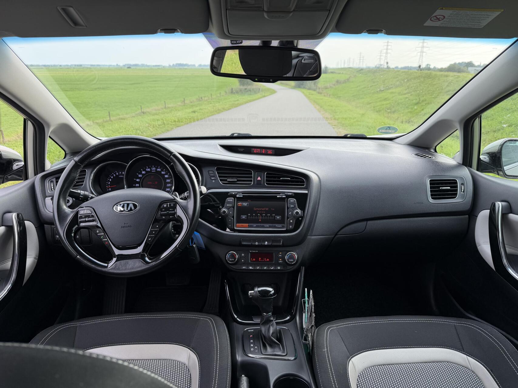 Foto van Kia Cee D