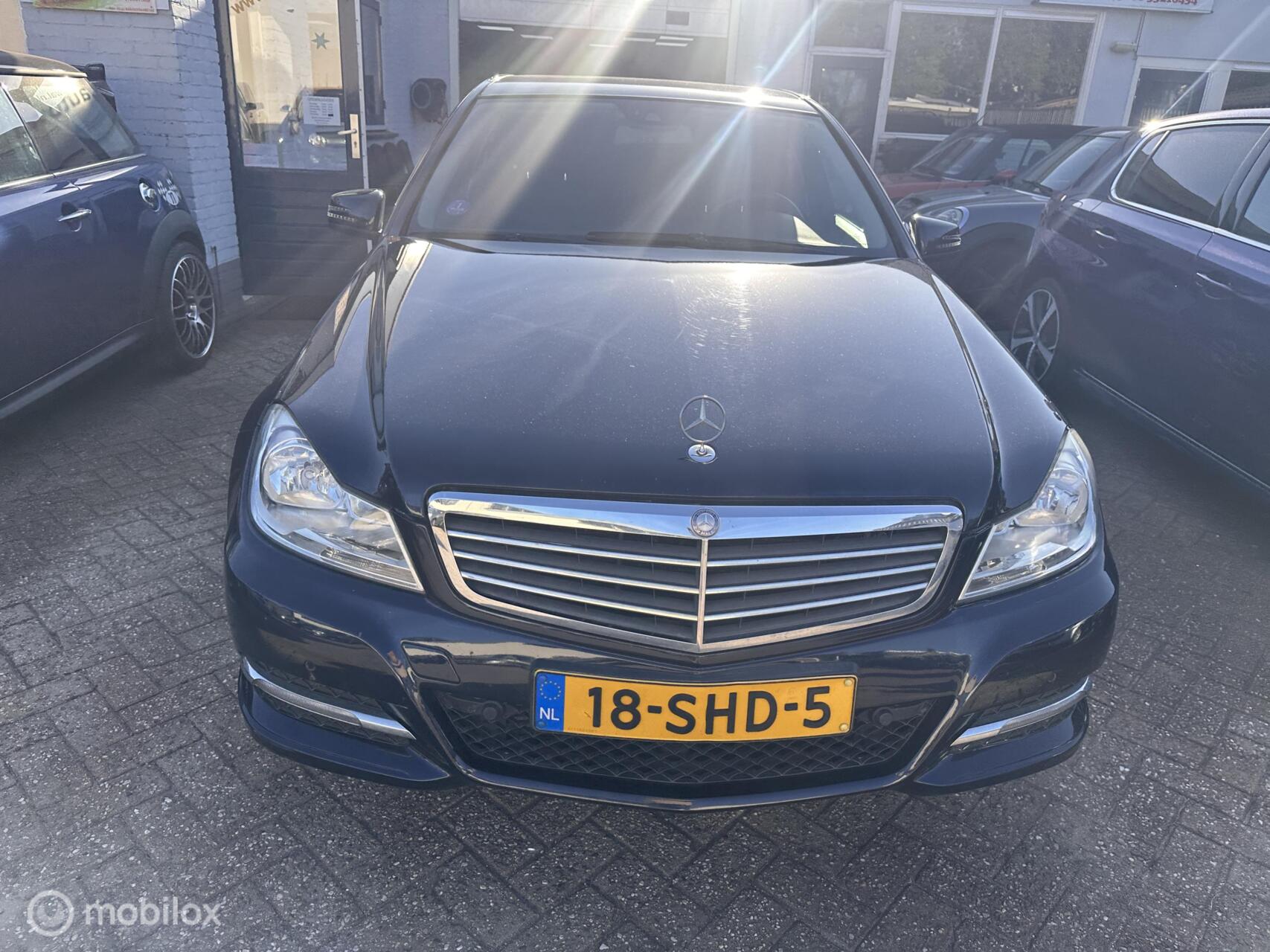 Foto van Mercedes-Benz C 180