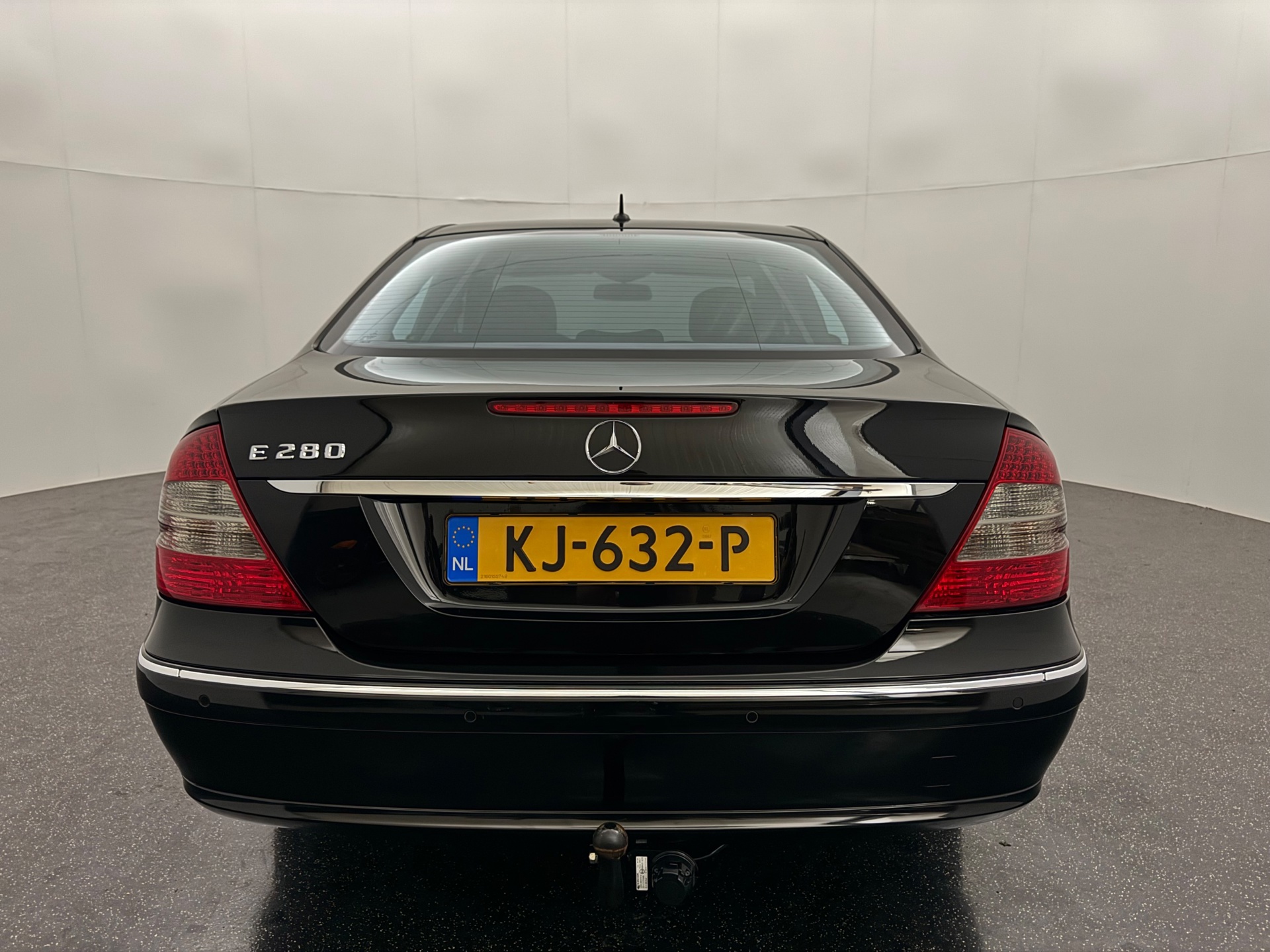 Foto van Mercedes-Benz E 280