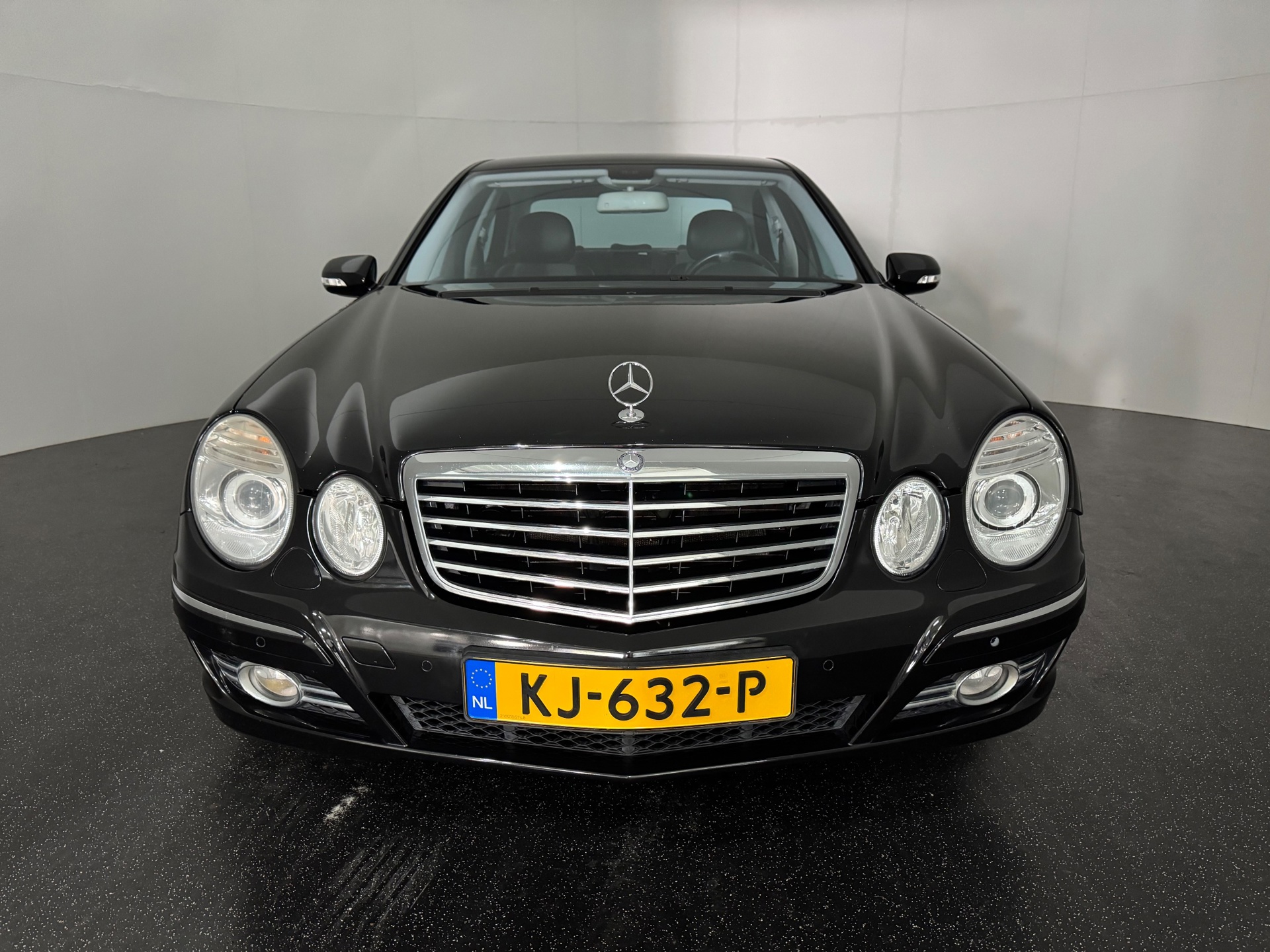 Foto van Mercedes-Benz E 280