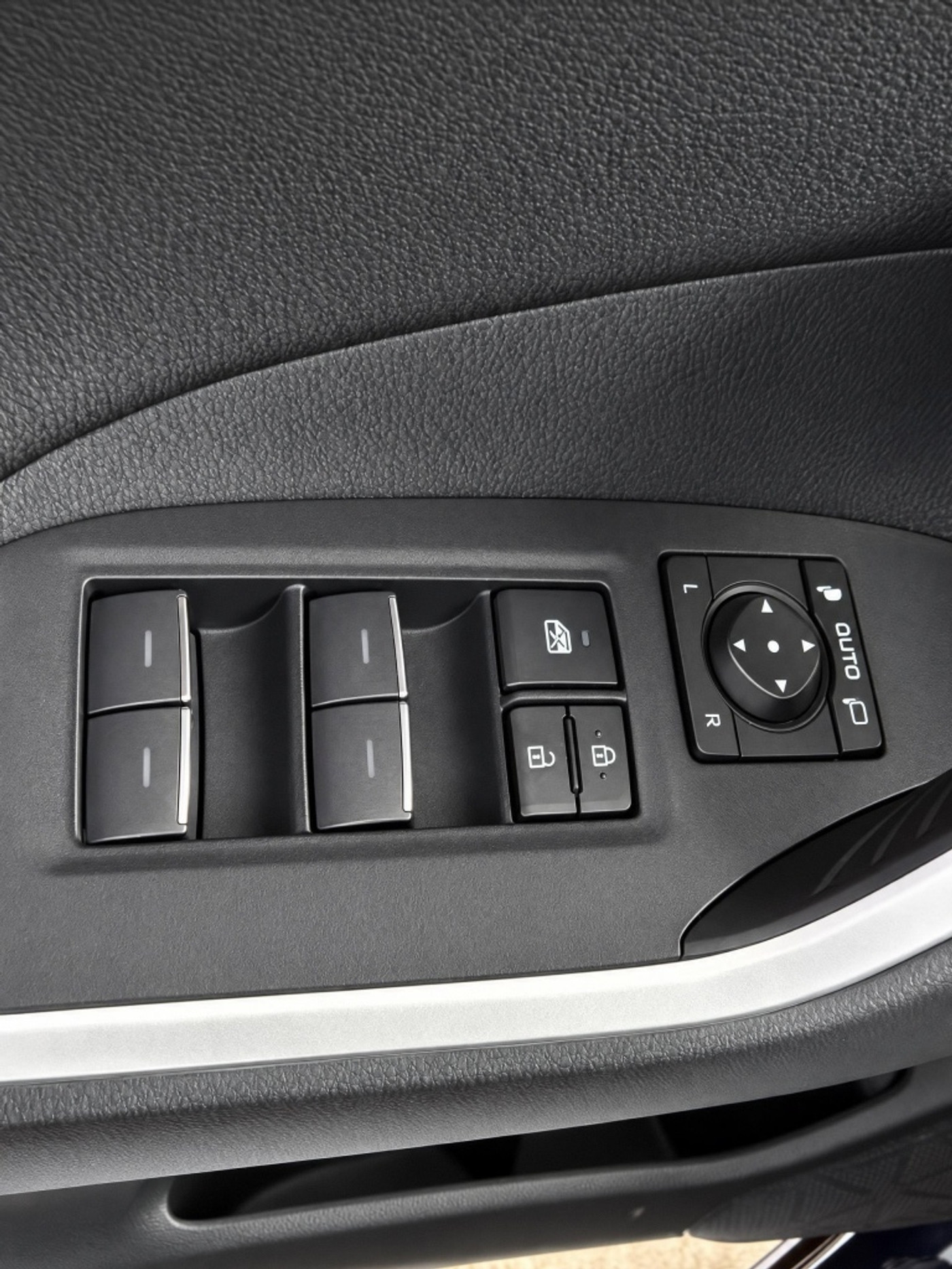 Foto van Suzuki Suzuki Across