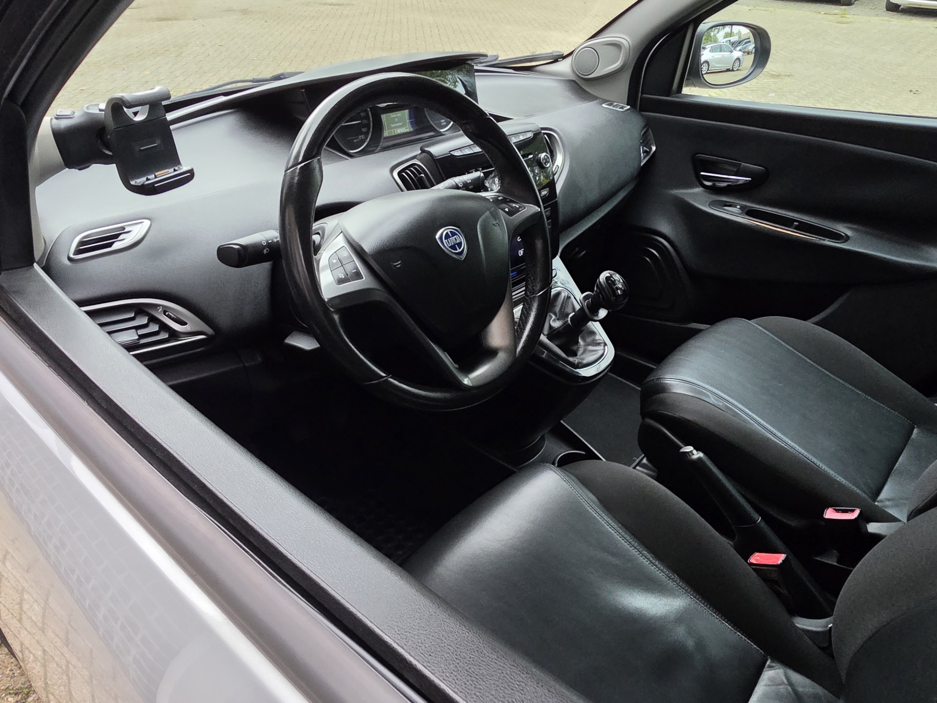 Foto van Lancia Ypsilon
