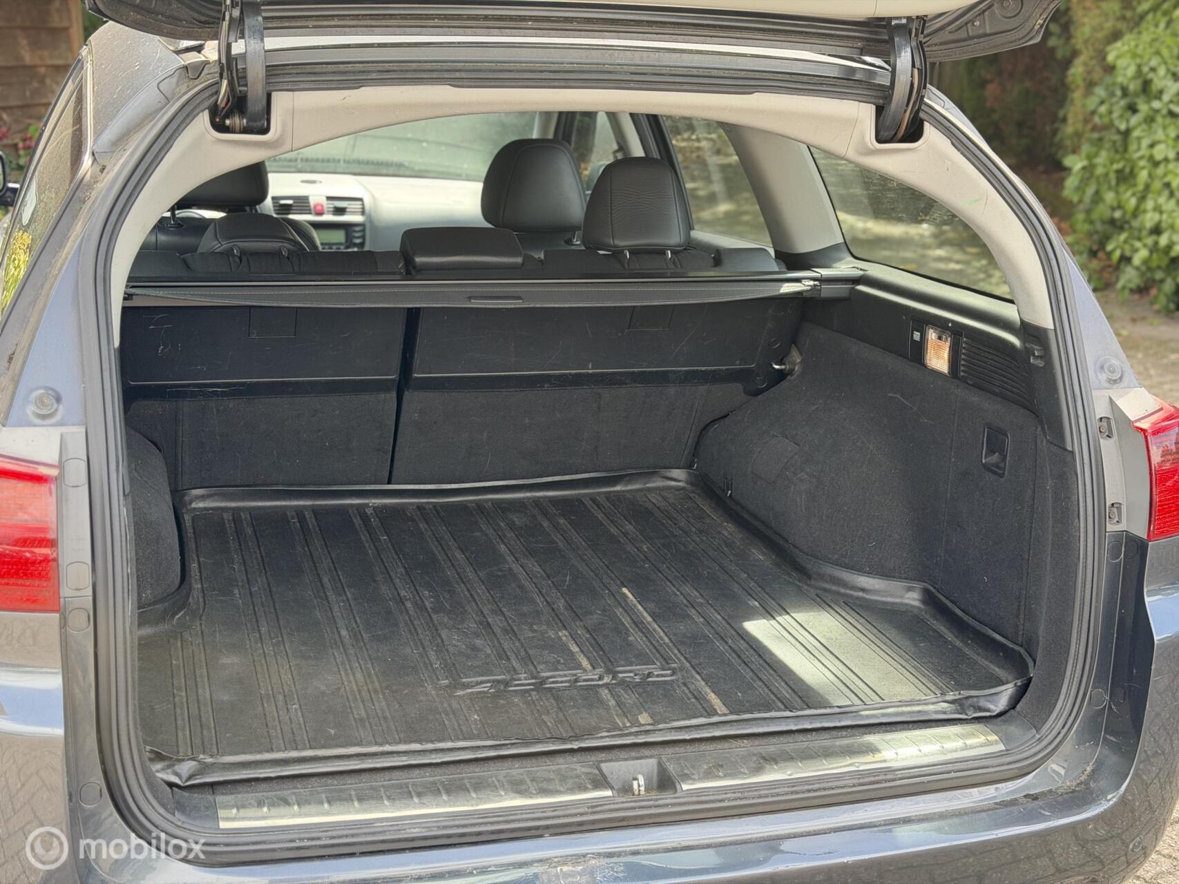 Foto van Honda Accord Tourer