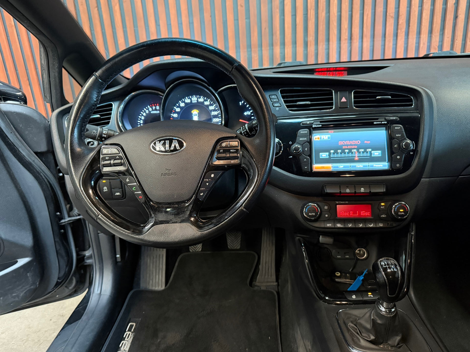 Foto van Kia Cee D