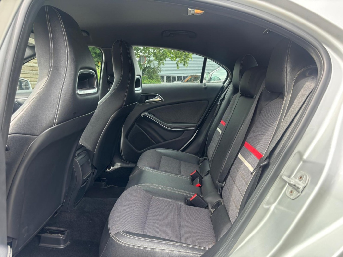 Foto van Mercedes-Benz A 180