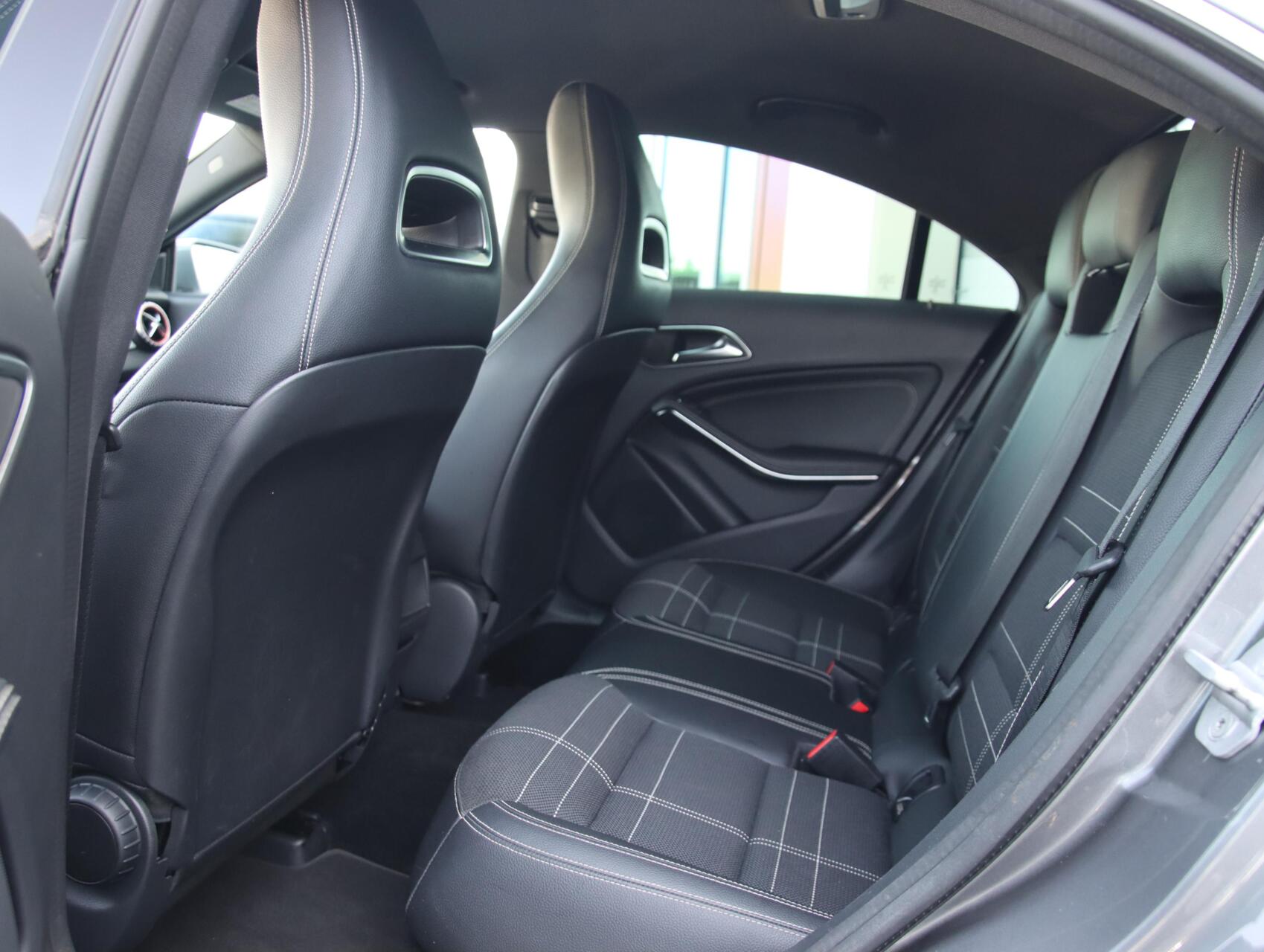 Foto van Mercedes-Benz Cla 180