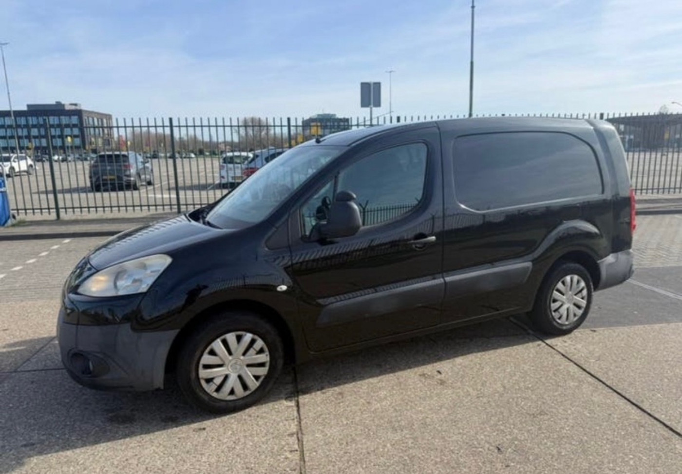 Foto van Peugeot Partner