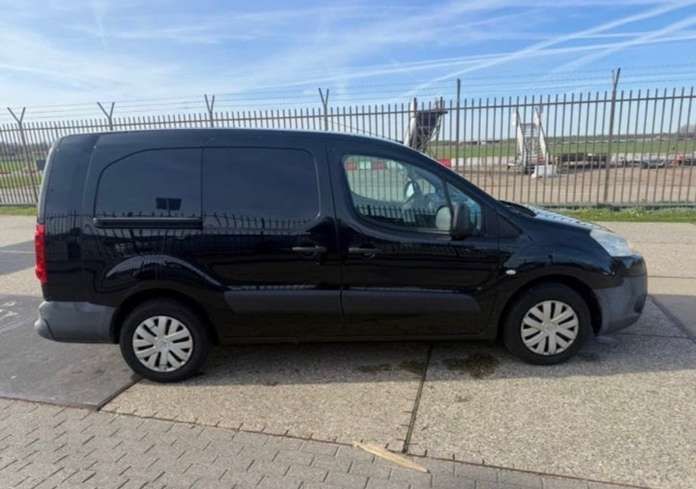 Foto van Peugeot Partner