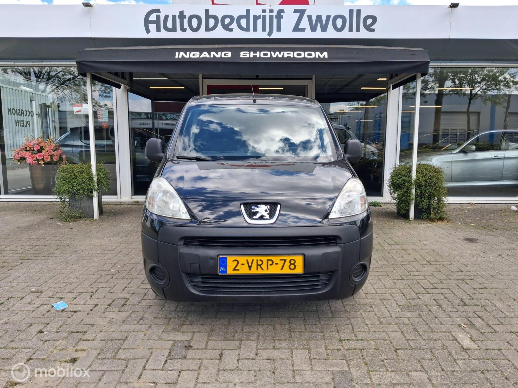 Foto van Peugeot Partner