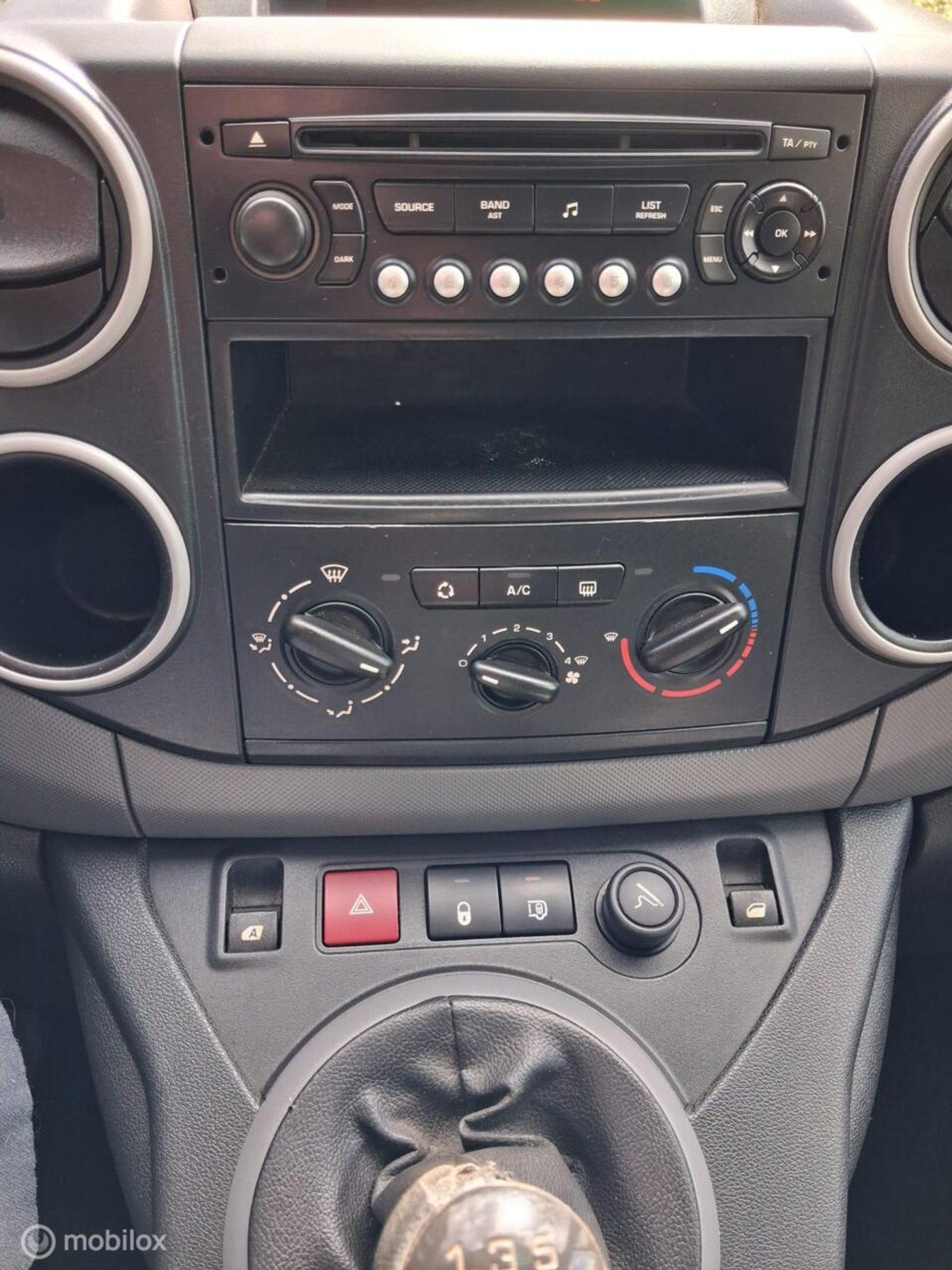 Foto van Peugeot Partner