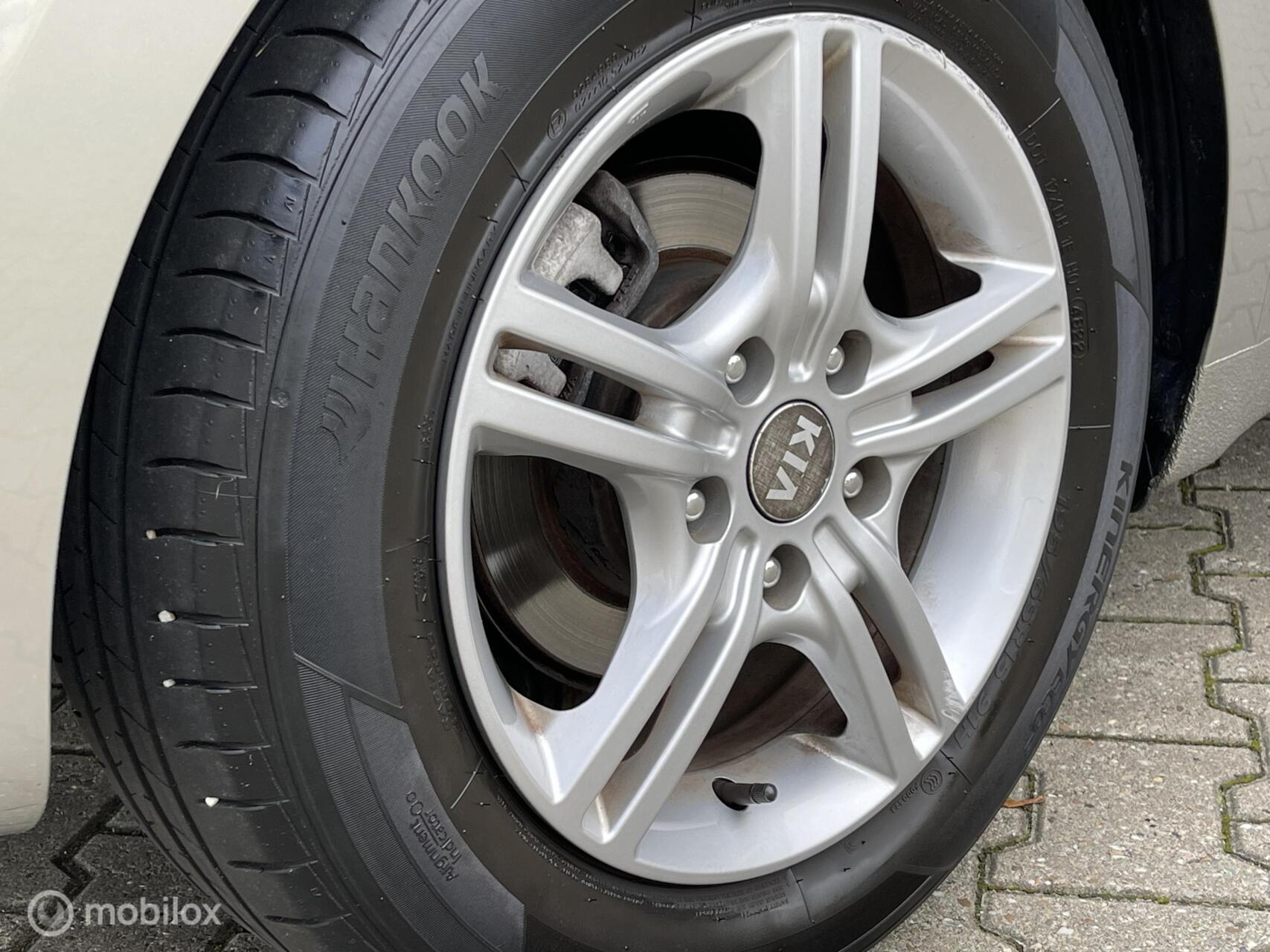 Foto van Kia Cee D