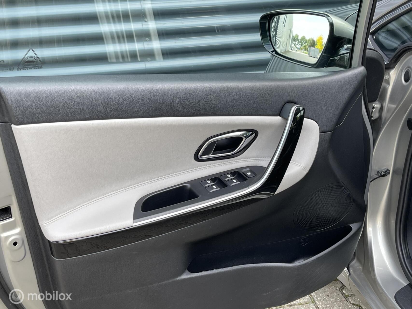 Foto van Kia Cee D