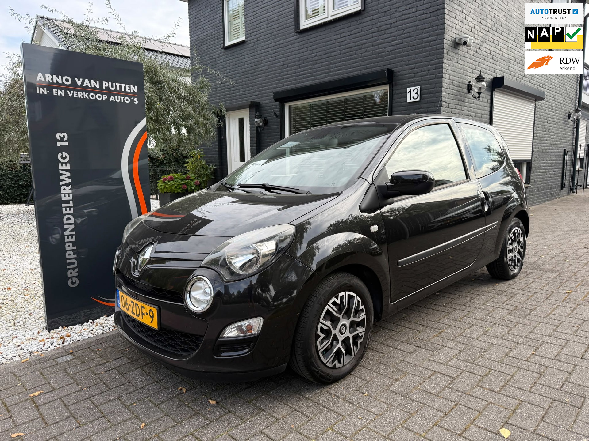 Renault Twingo 1.2 16V "AIRCO+CRUISE+ZUINIG" 2012 - voorkant
