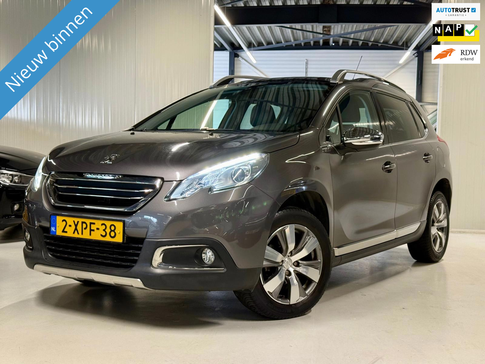Peugeot 2008 1.2 PureTech Allure Automaat|Trekhaak!! 2014 - voorkant