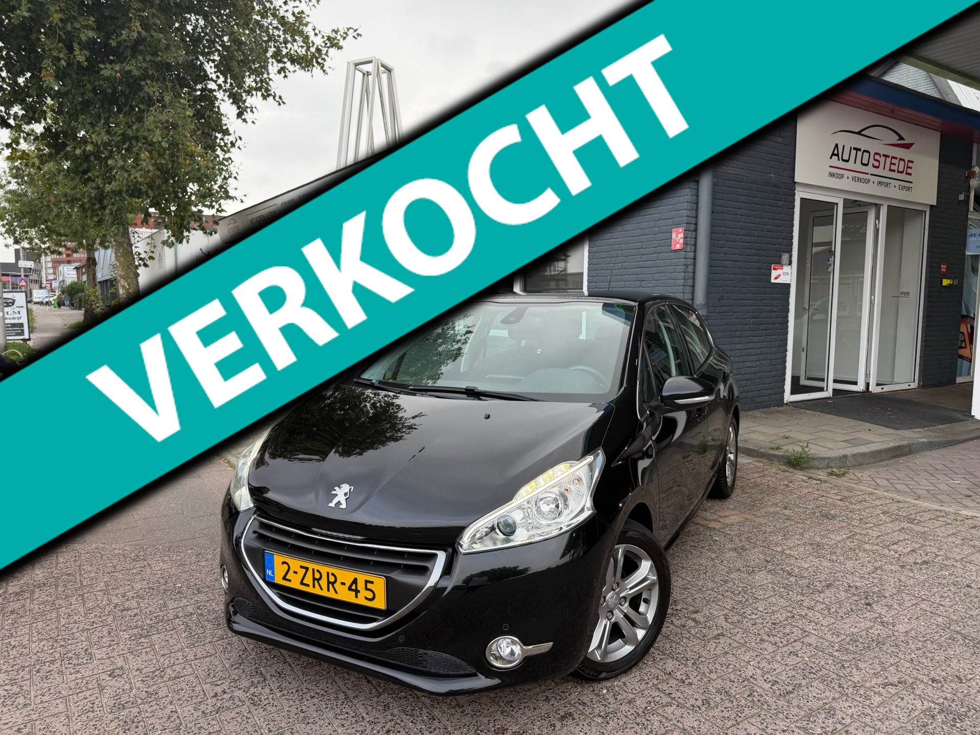 Peugeot 208 1.2 PureTech Allure|NAP|WEINIG KM|APK|TREKHAAK| 2015 - voorkant