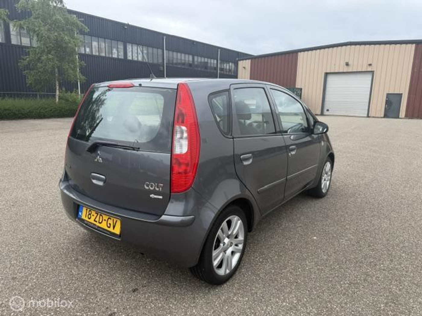 Foto van Mitsubishi Mitsubishi Colt