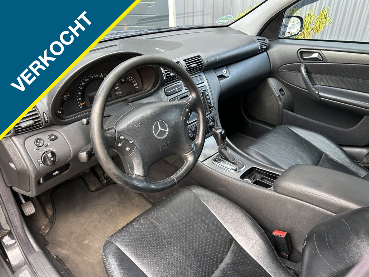 Foto van Mercedes-Benz C 320