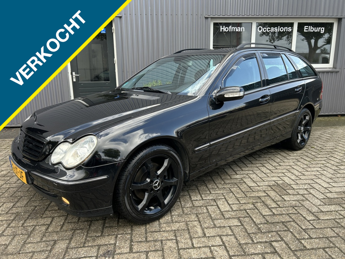 Mercedes-Benz C 320 320 Elegance Leer Carplay APK! 2002 - voorkant