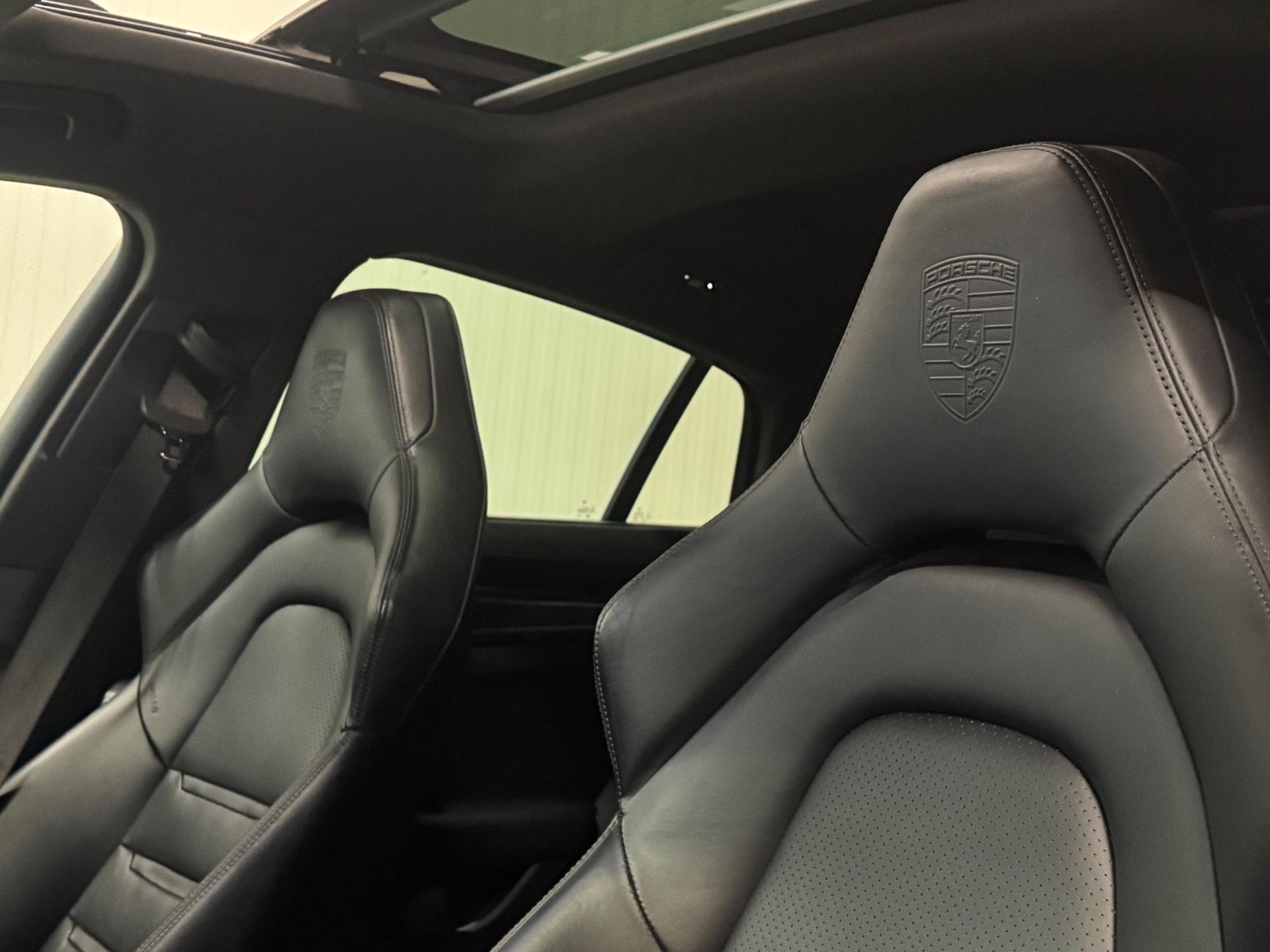 Foto van Porsche Panamera 4 E-hybrid