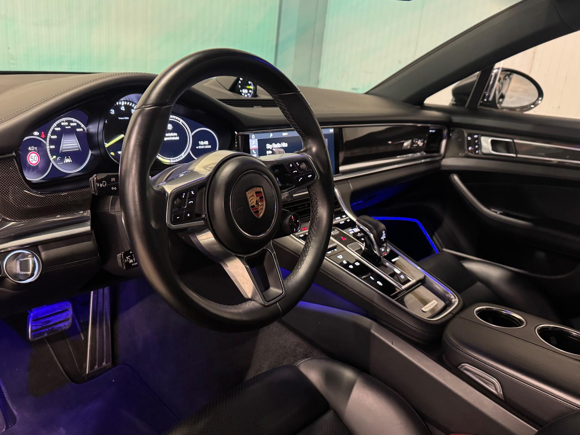 Foto van Porsche Panamera 4 E-hybrid