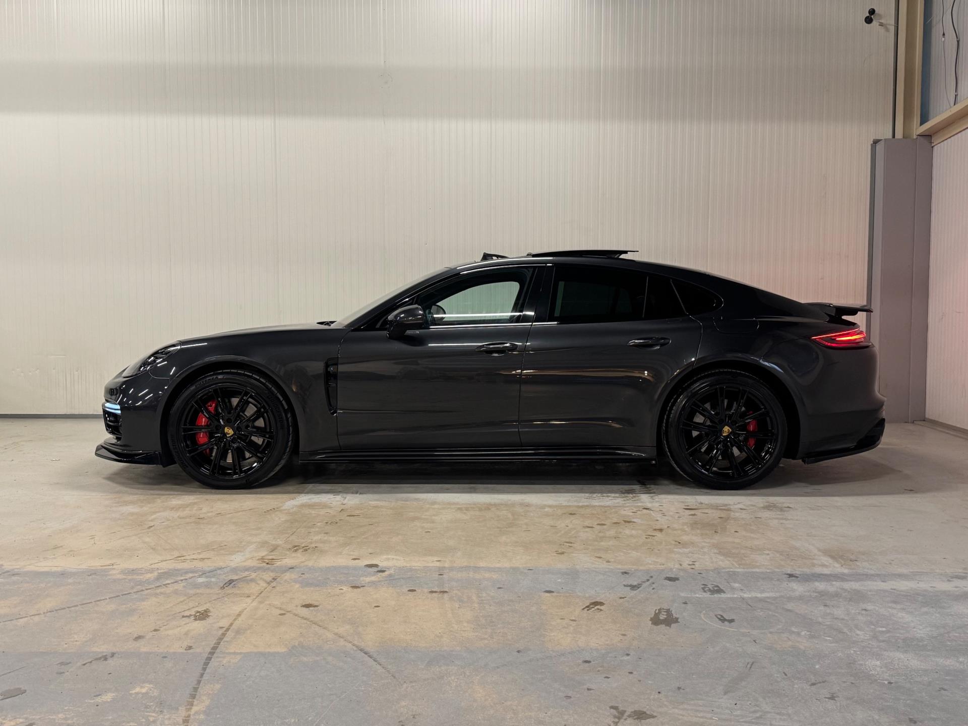 Foto van Porsche Panamera 4 E-hybrid