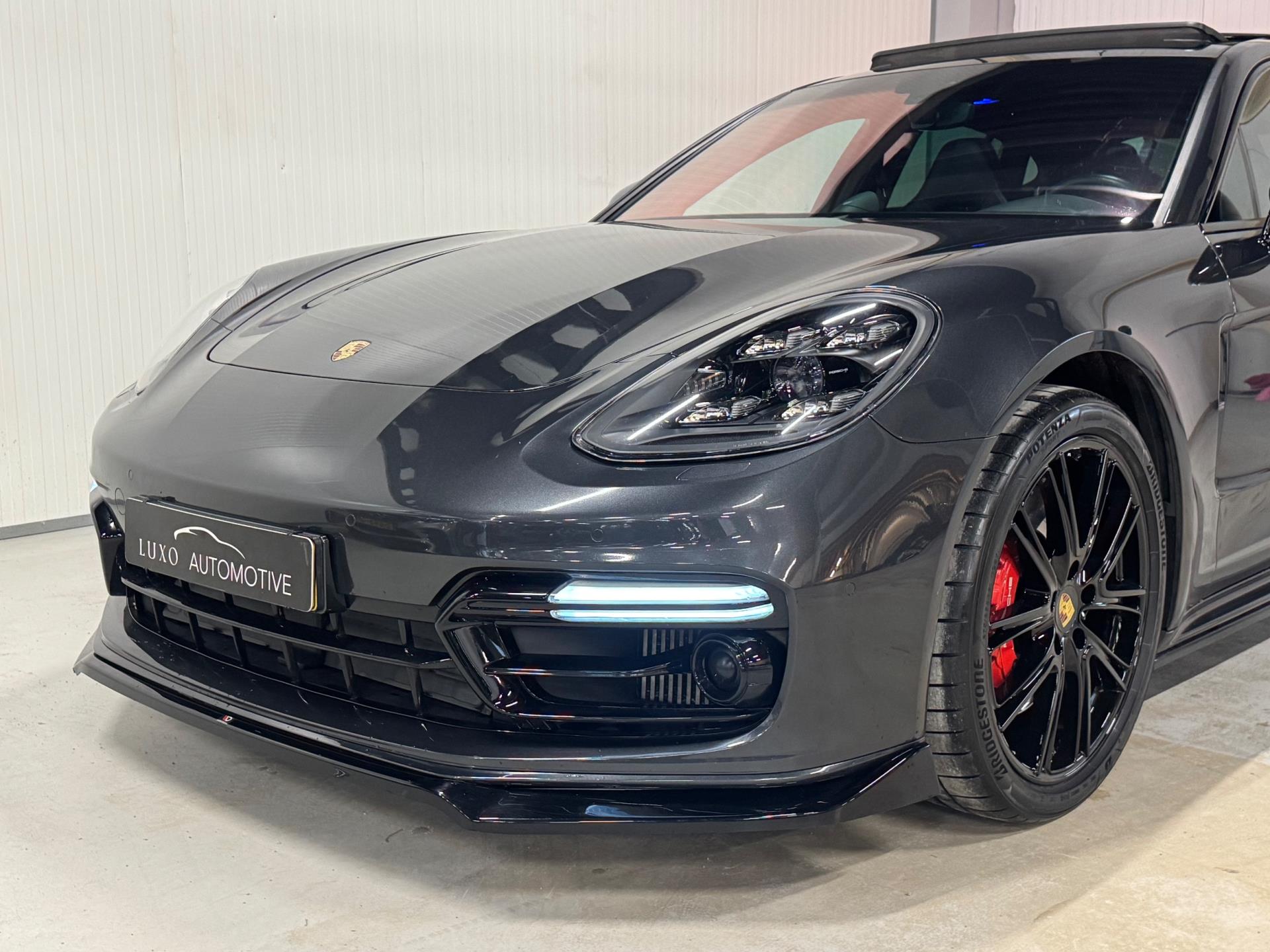 Foto van Porsche Panamera 4 E-hybrid