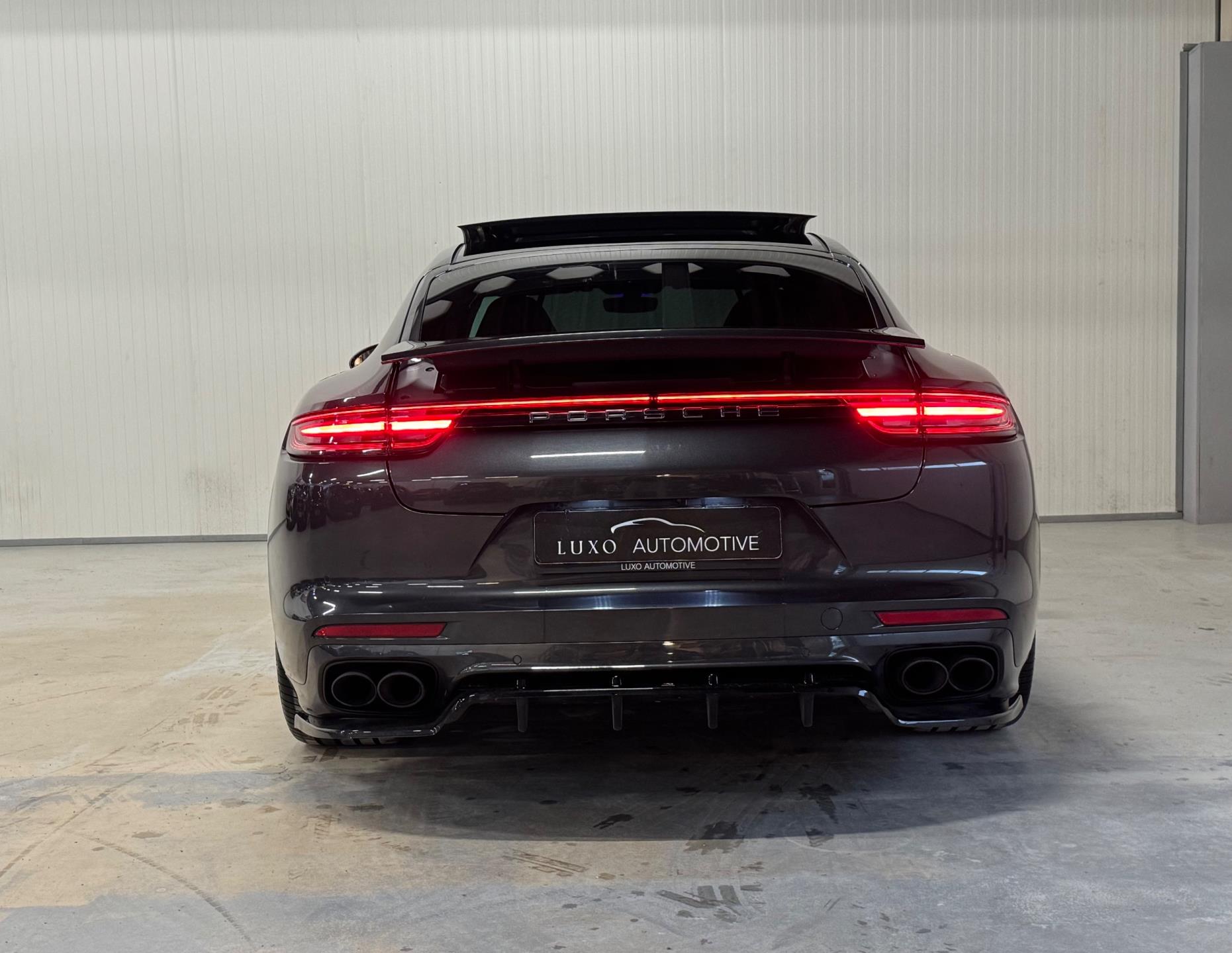 Foto van Porsche Panamera 4 E-hybrid
