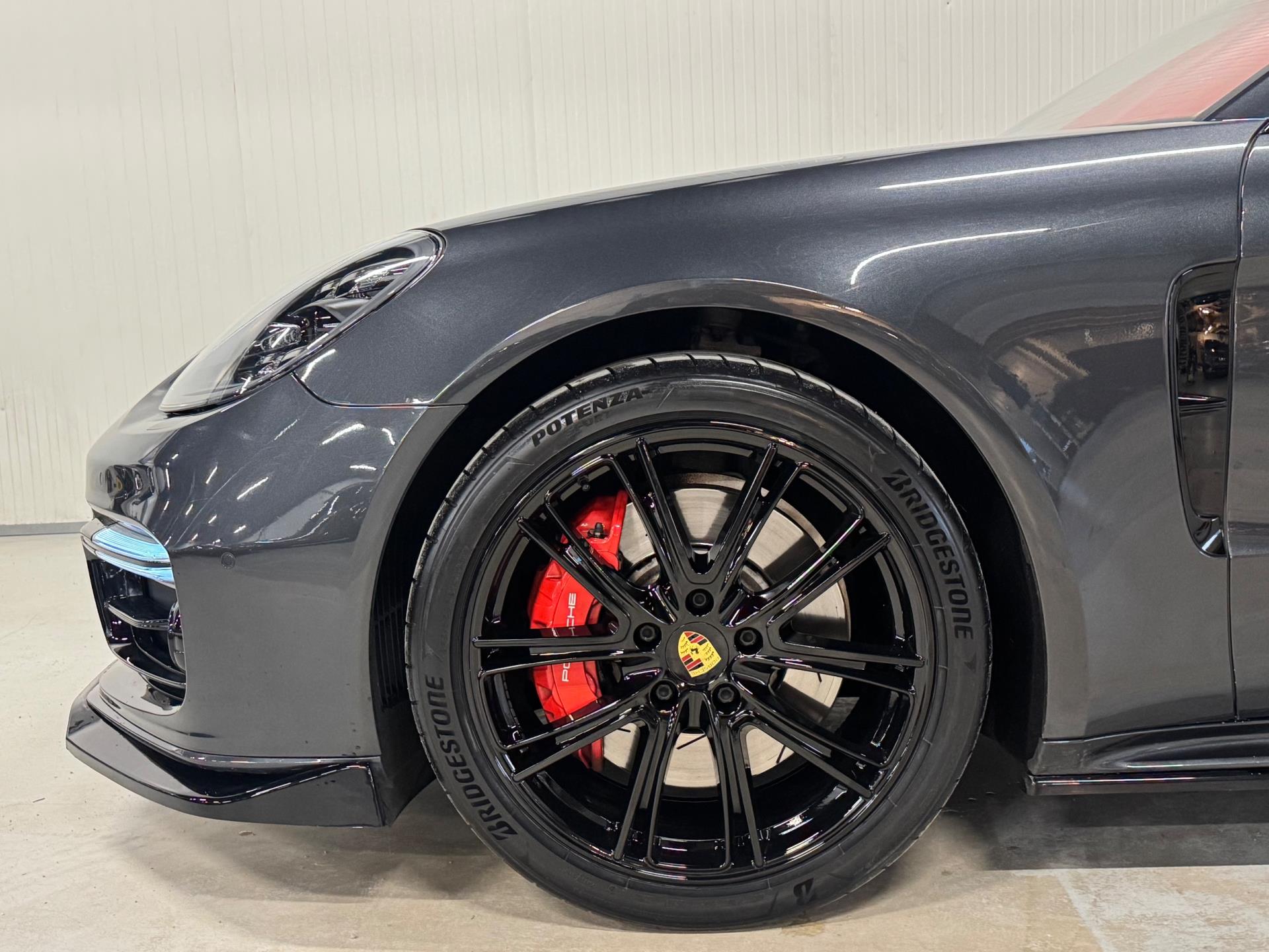 Foto van Porsche Panamera 4 E-hybrid