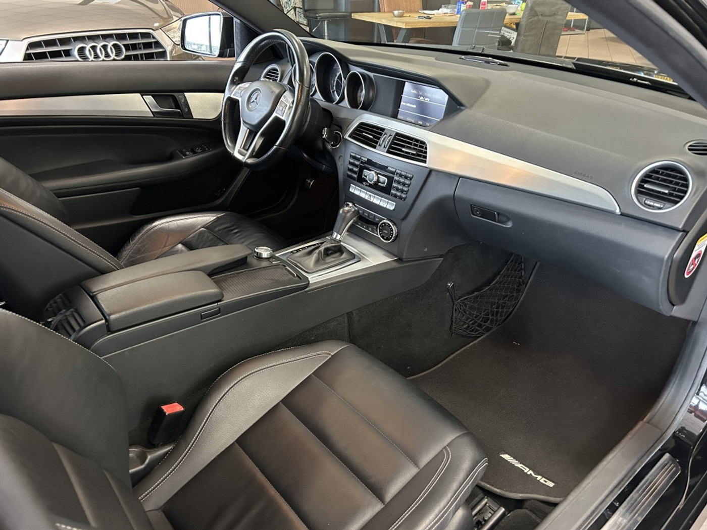 Foto van Mercedes-Benz C 180