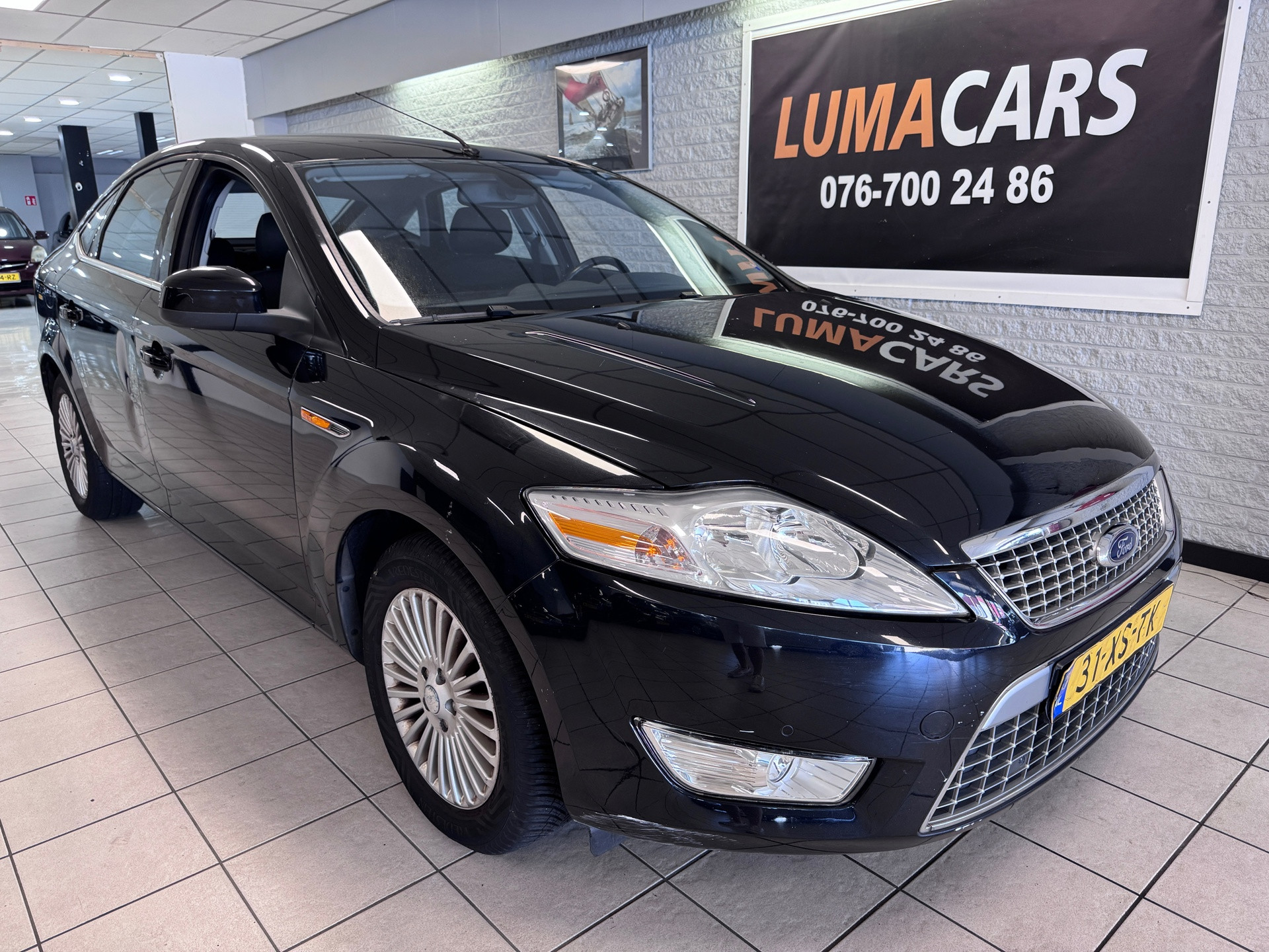 Ford Mondeo 2.0-16V Titanium | Cruise | Navi | PDC | Elektr. 2007 - voorkant