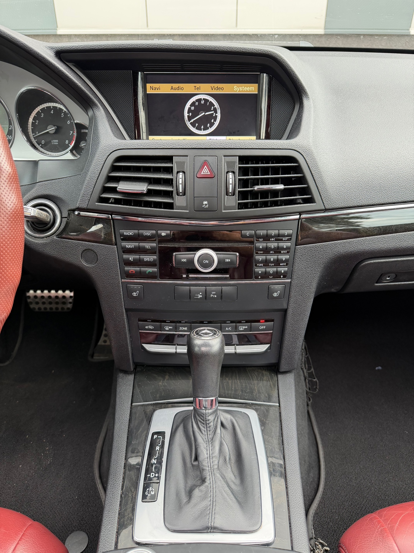 Foto van Mercedes-Benz E 200 Cgi