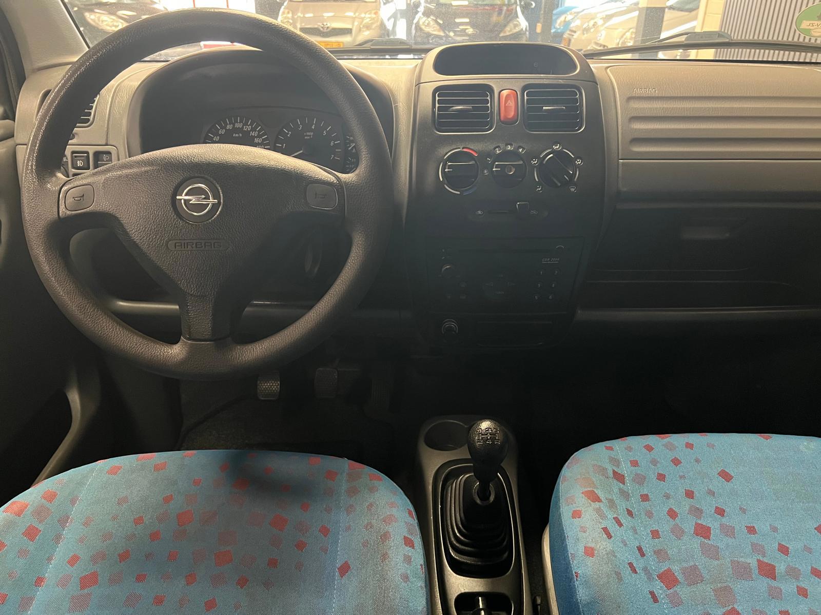 Foto van Opel Agila