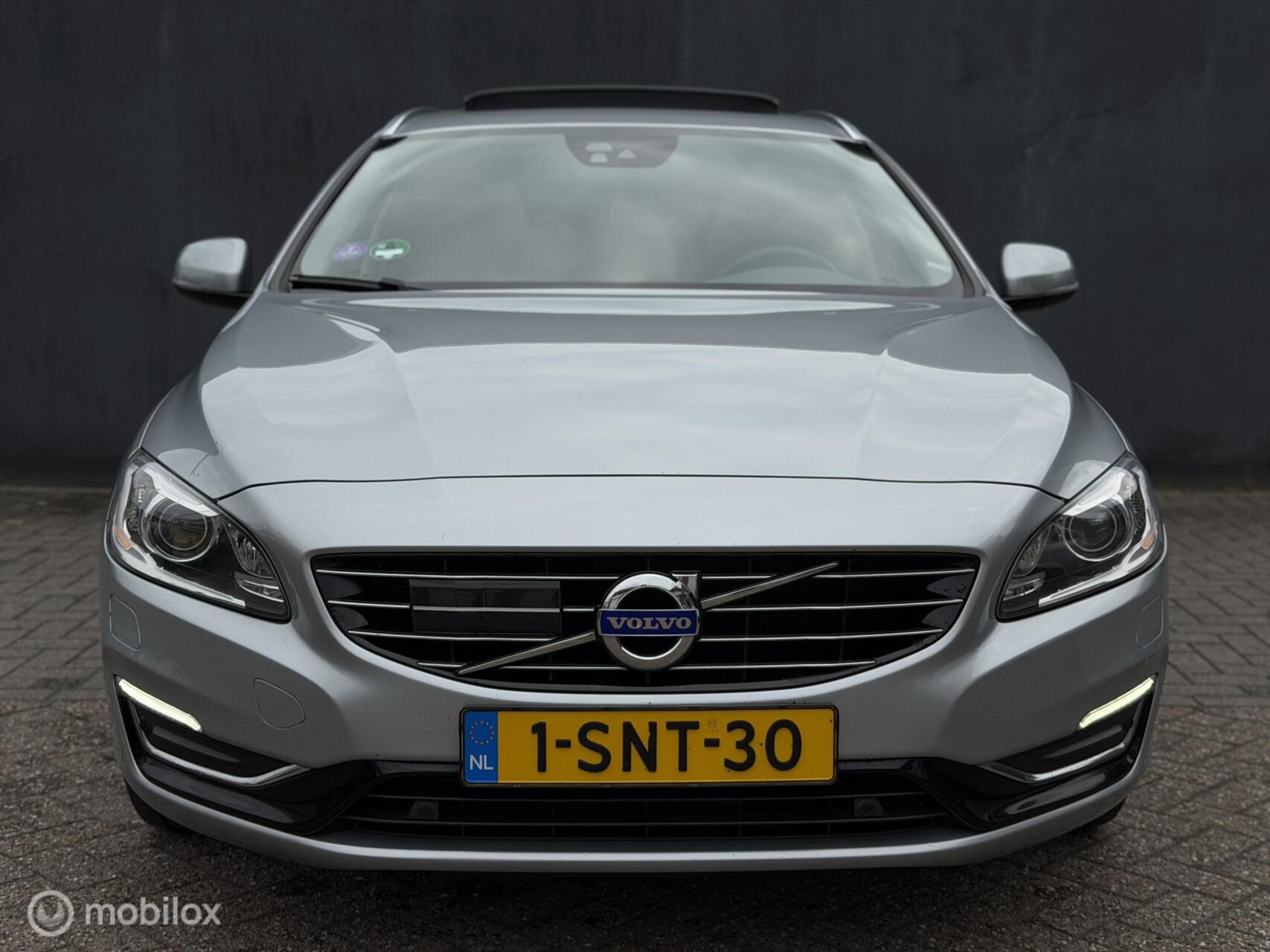 Foto van Volvo V60 Plug In Hybrid