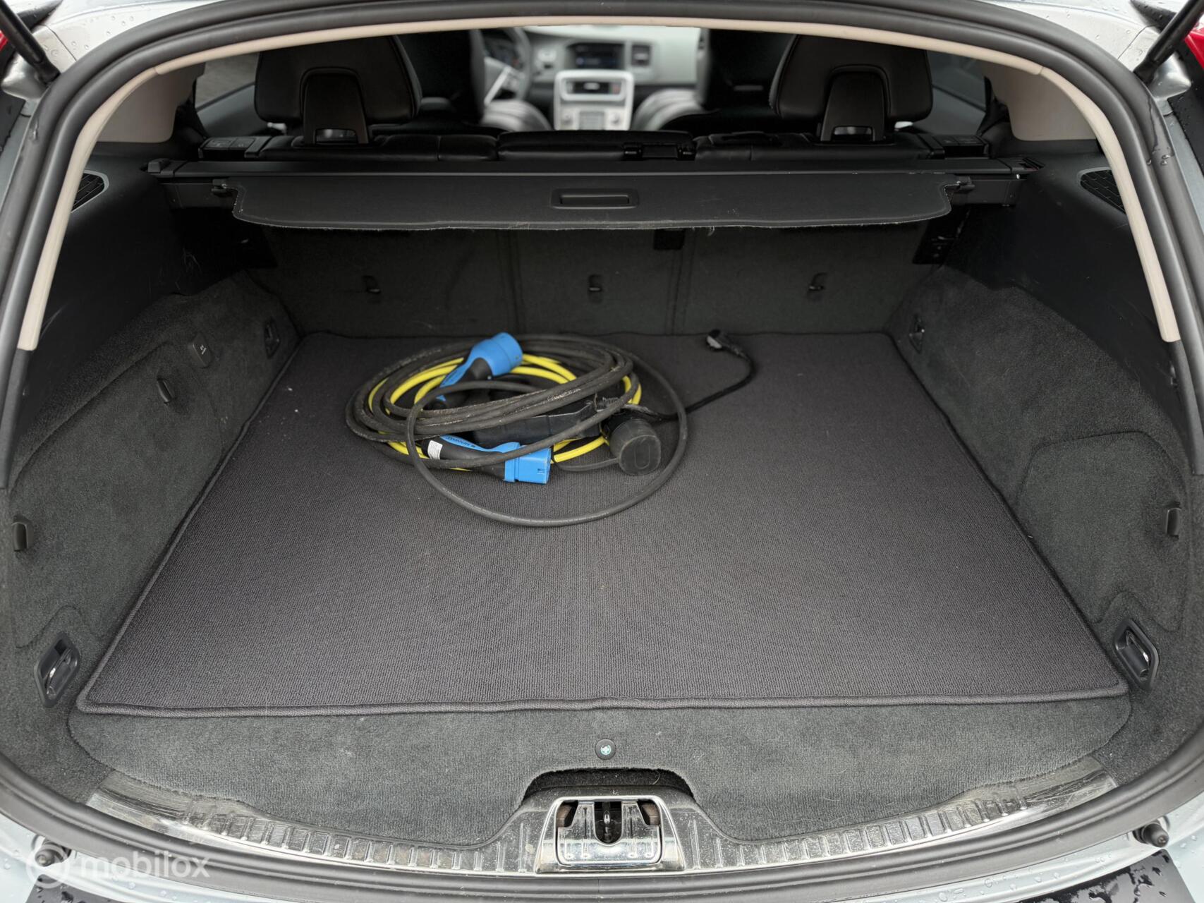 Foto van Volvo V60 Plug In Hybrid
