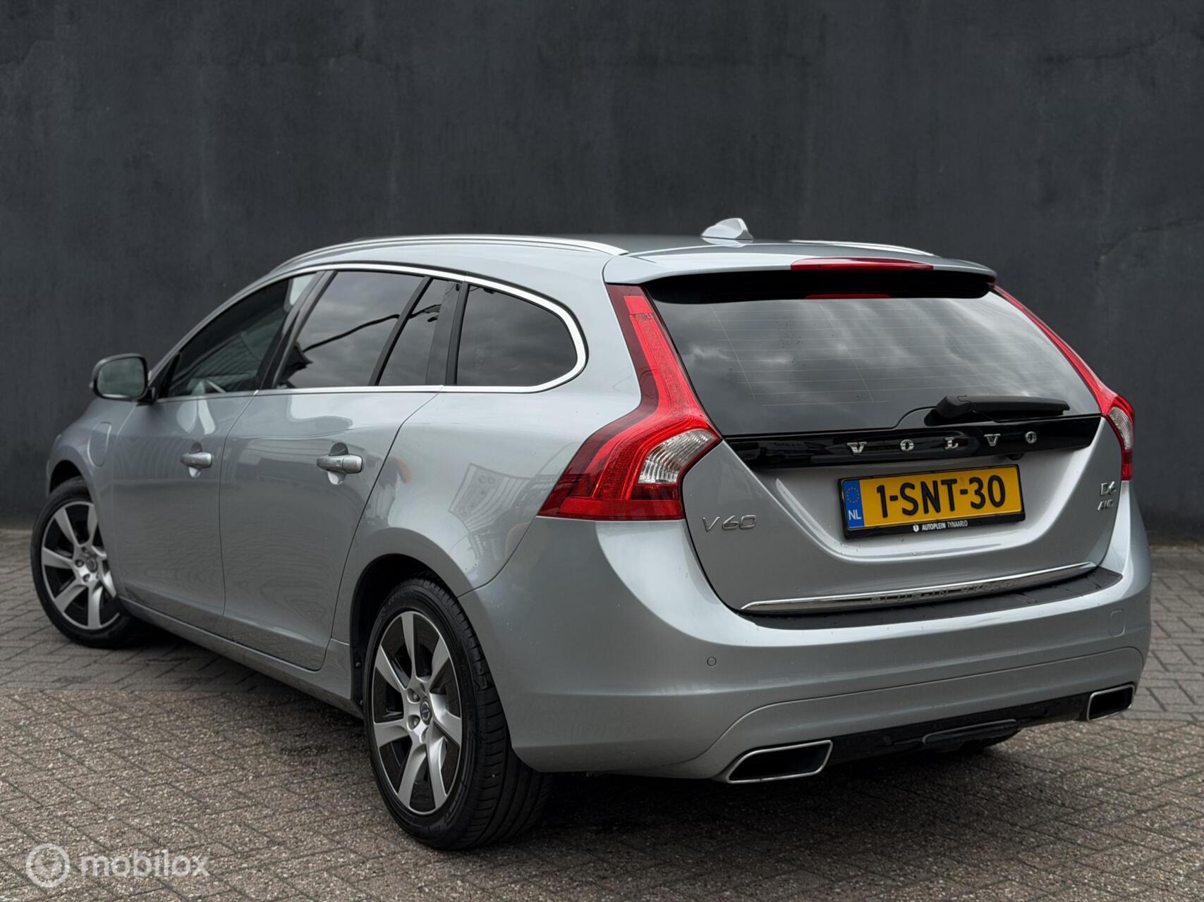 Foto van Volvo V60 Plug In Hybrid