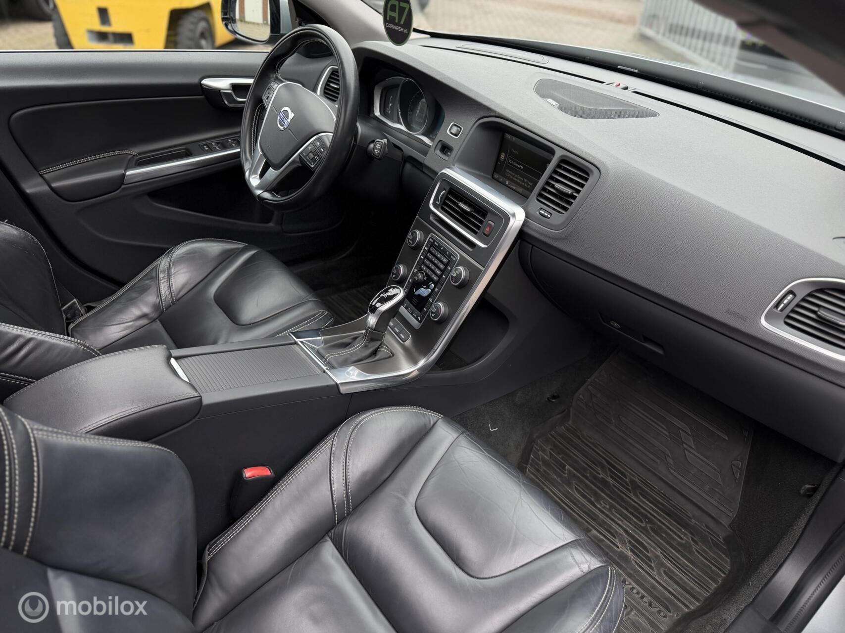 Foto van Volvo V60 Plug In Hybrid