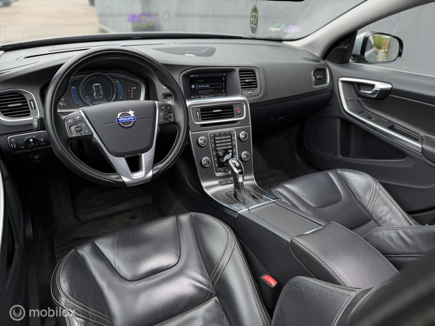 Foto van Volvo V60 Plug In Hybrid