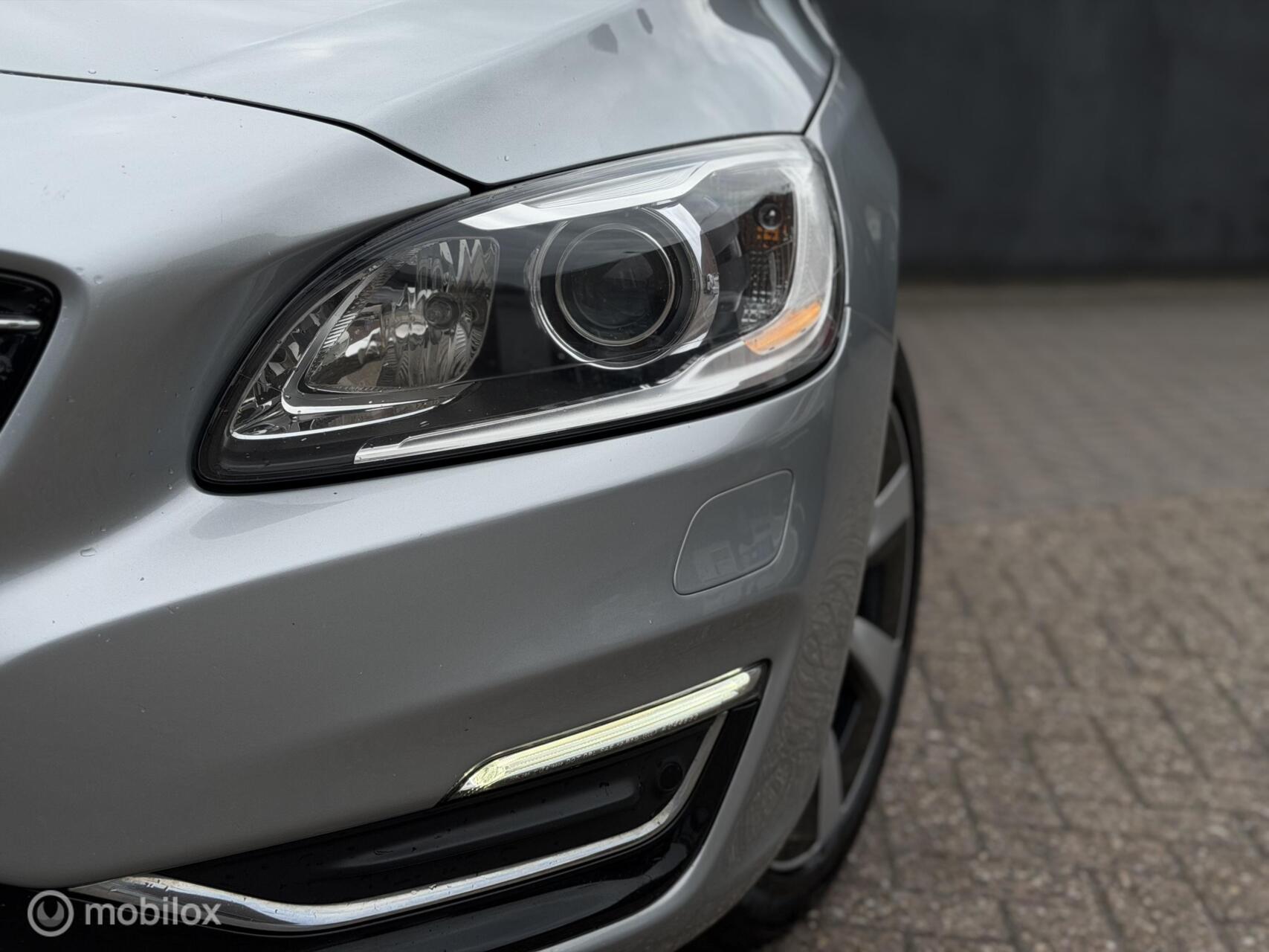 Foto van Volvo V60 Plug In Hybrid