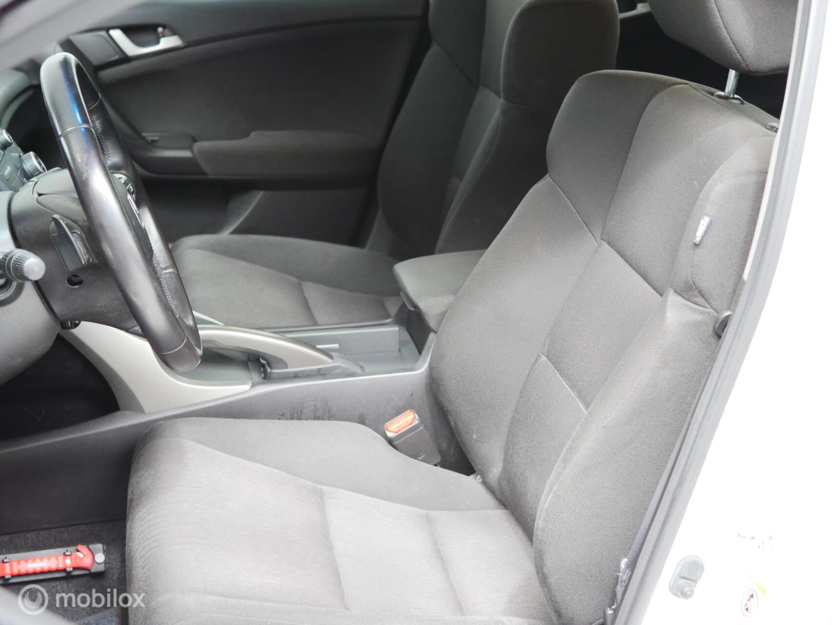 Foto van Honda Accord Tourer