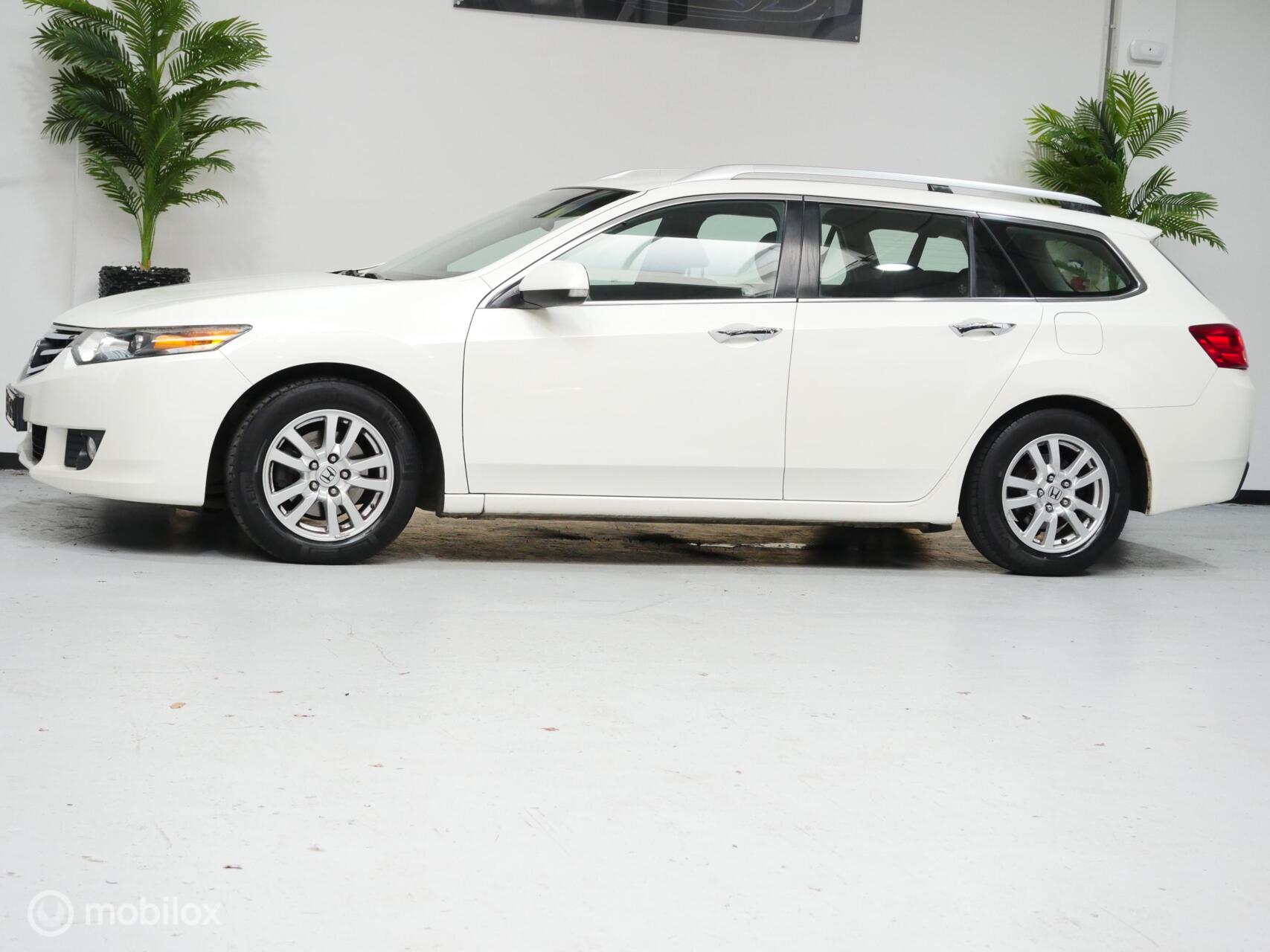 Foto van Honda Accord Tourer