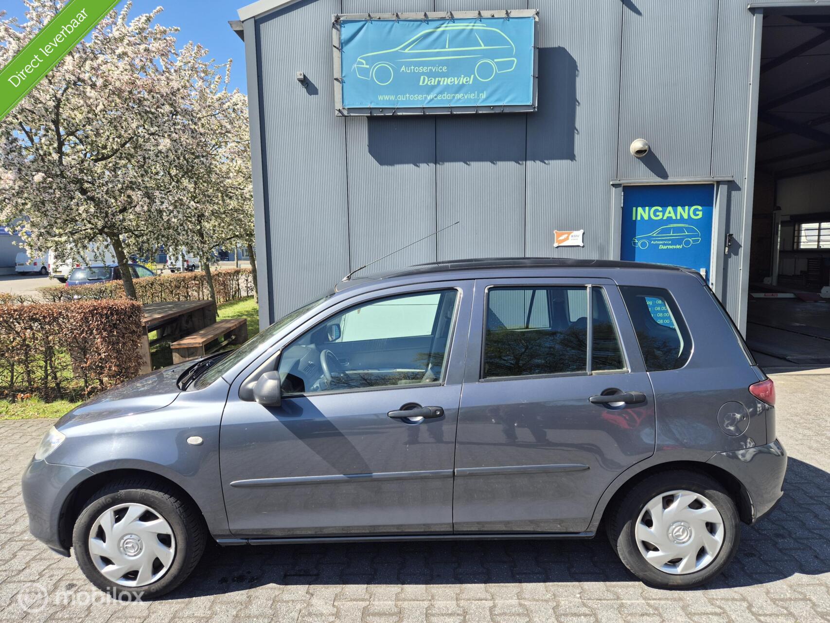 Mazda Mazda 2 1.4 Exclusive Vakantie auto!! hooge instap 2004 - voorkant